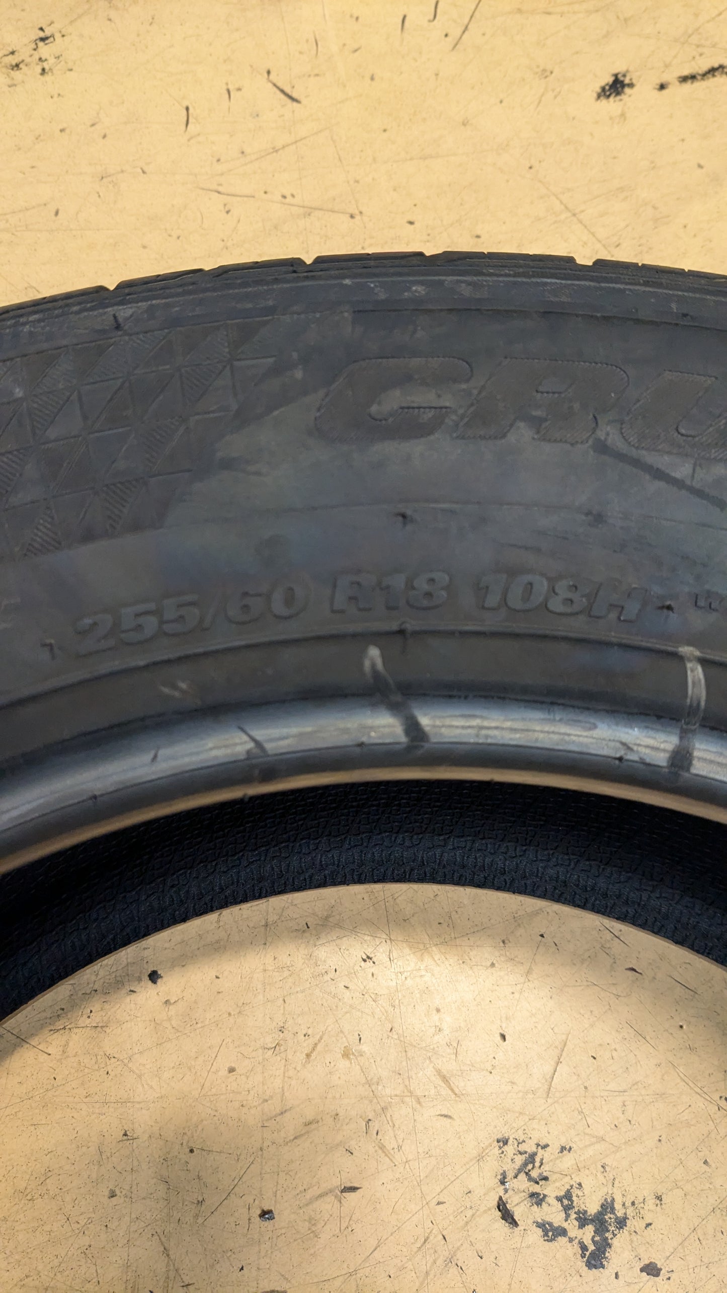 KUMHO CRUGEN HP71 BSW P 255 60 18 108H ALL SEASON TIRE 2264742