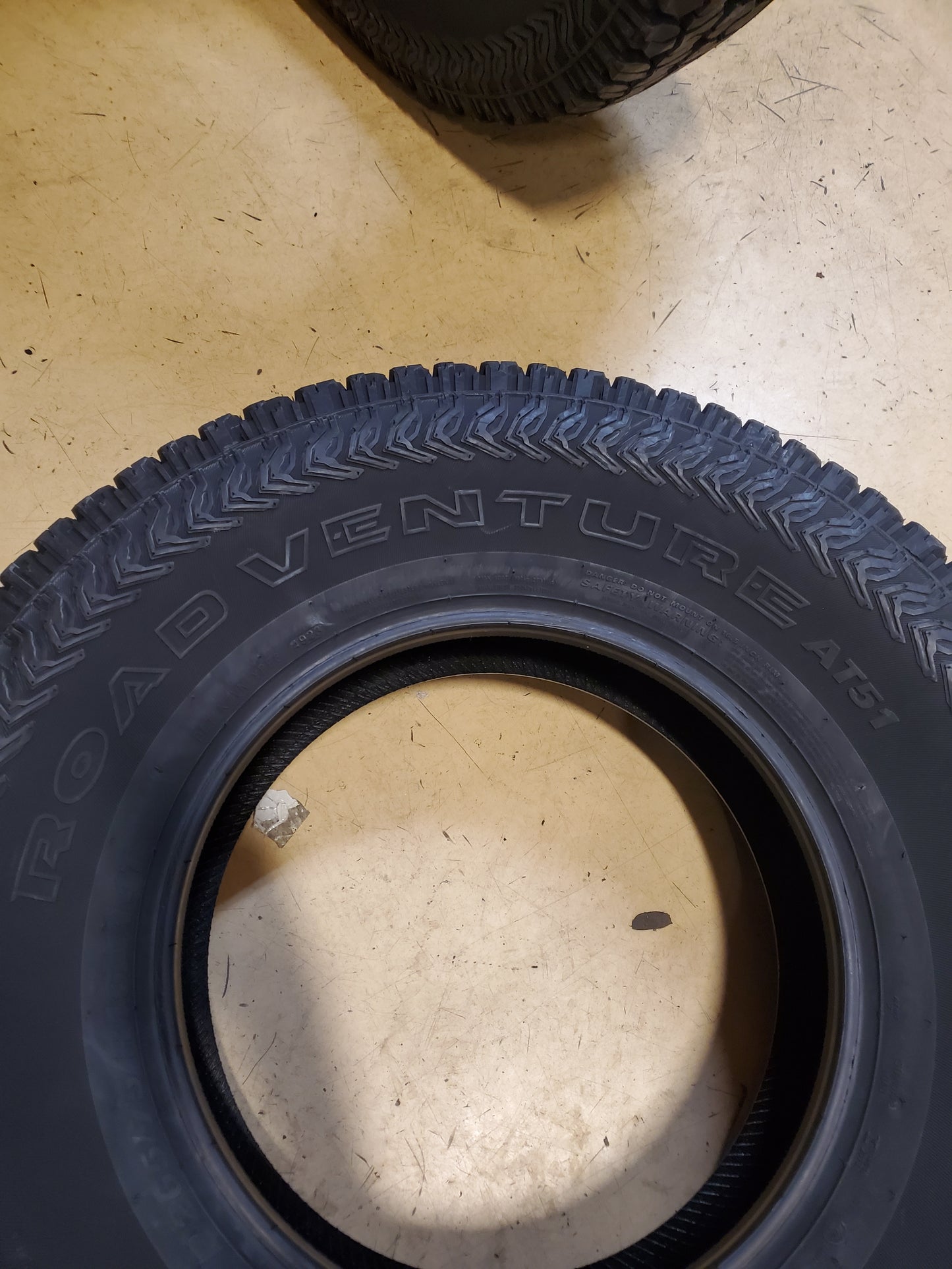 4 KUMHO ROAD VENTURE AT51 BSW P 265 75 16 114T ALL TERRAIN TIRE 2178123
