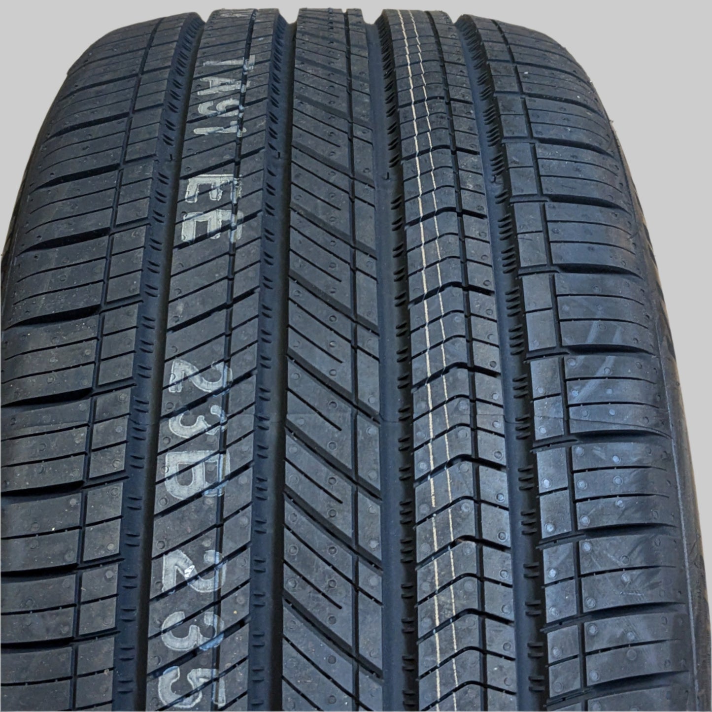KUMHO MAJESTY SOLUS 9 TA91 EV P 235 40 19 96W XL ALL SEASON TIRE 2322333