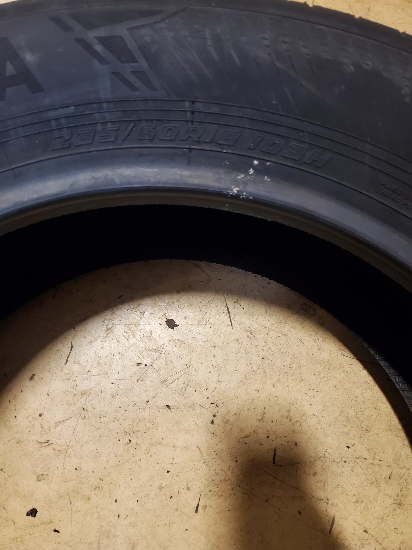 2 YOKOHAMA GEOLANDAR X-CV G99B BSW P 235 60 18 103H ALL SEASON TIRE R5985