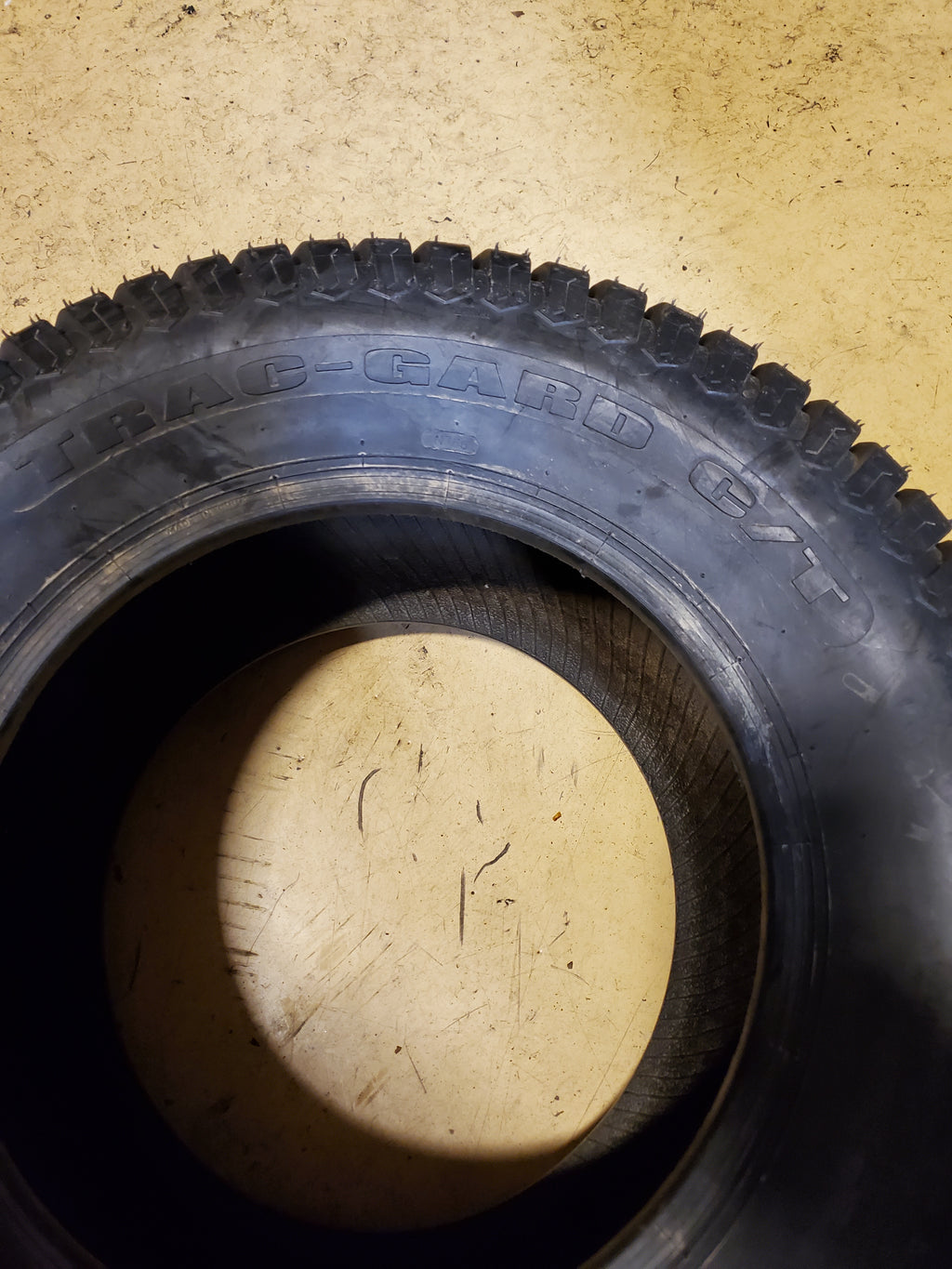 NOS TRAC GARD C/T P332 BSW 23 10.5 12 4PLY LAWN TIRE TGCT23105012