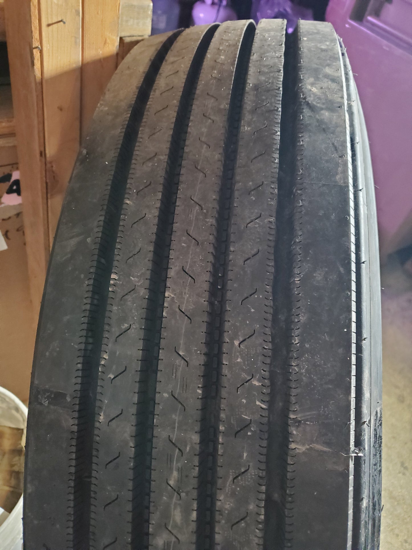 NOS YOKOHAMA SSRY 617 BSW LT 285 75 24.5  14PLY STEER TIRE 120161703