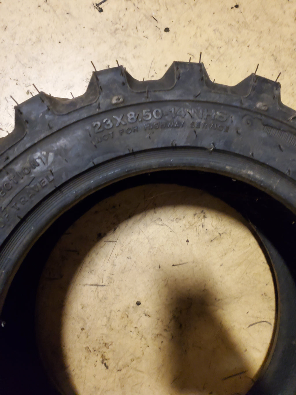 NOS TITAN TRAC LOADER BSW 23 8.5 14 4PLY INDUSTRIAL TIRE 412388
