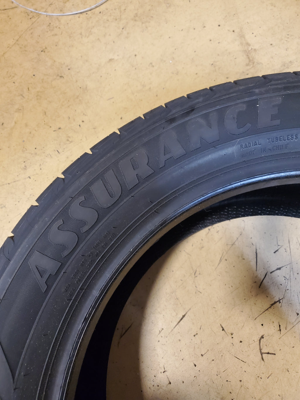 GOODYEAR ASSURANCE COMFORTDRIVE P 235 55 19 101V ALL SEASON TIRE 413965582