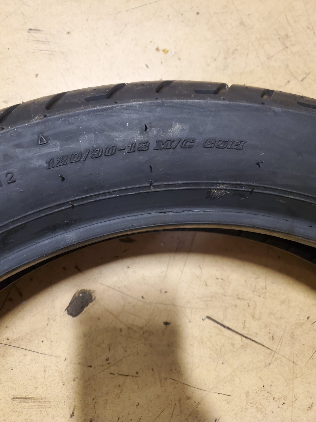DUNLOP D404 BSW 120 90 18 65H FRONT MOTORCYCLE TIRE 45605957