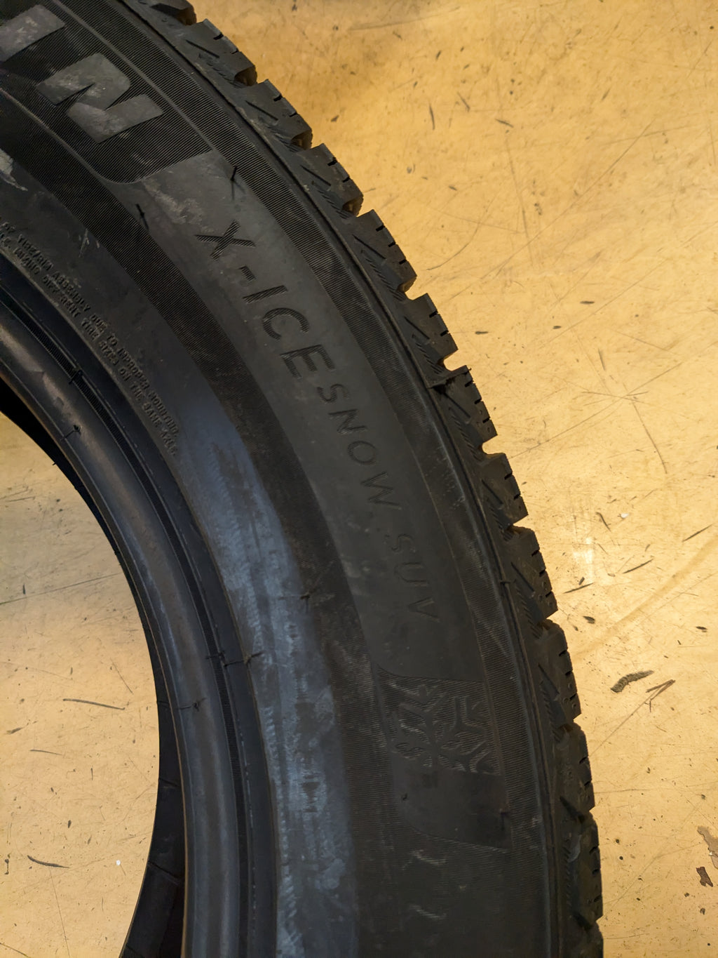 MICHELIN X-ICE SNOW SUV BSW P 275 55 20 113T WINTER TIRE 14422