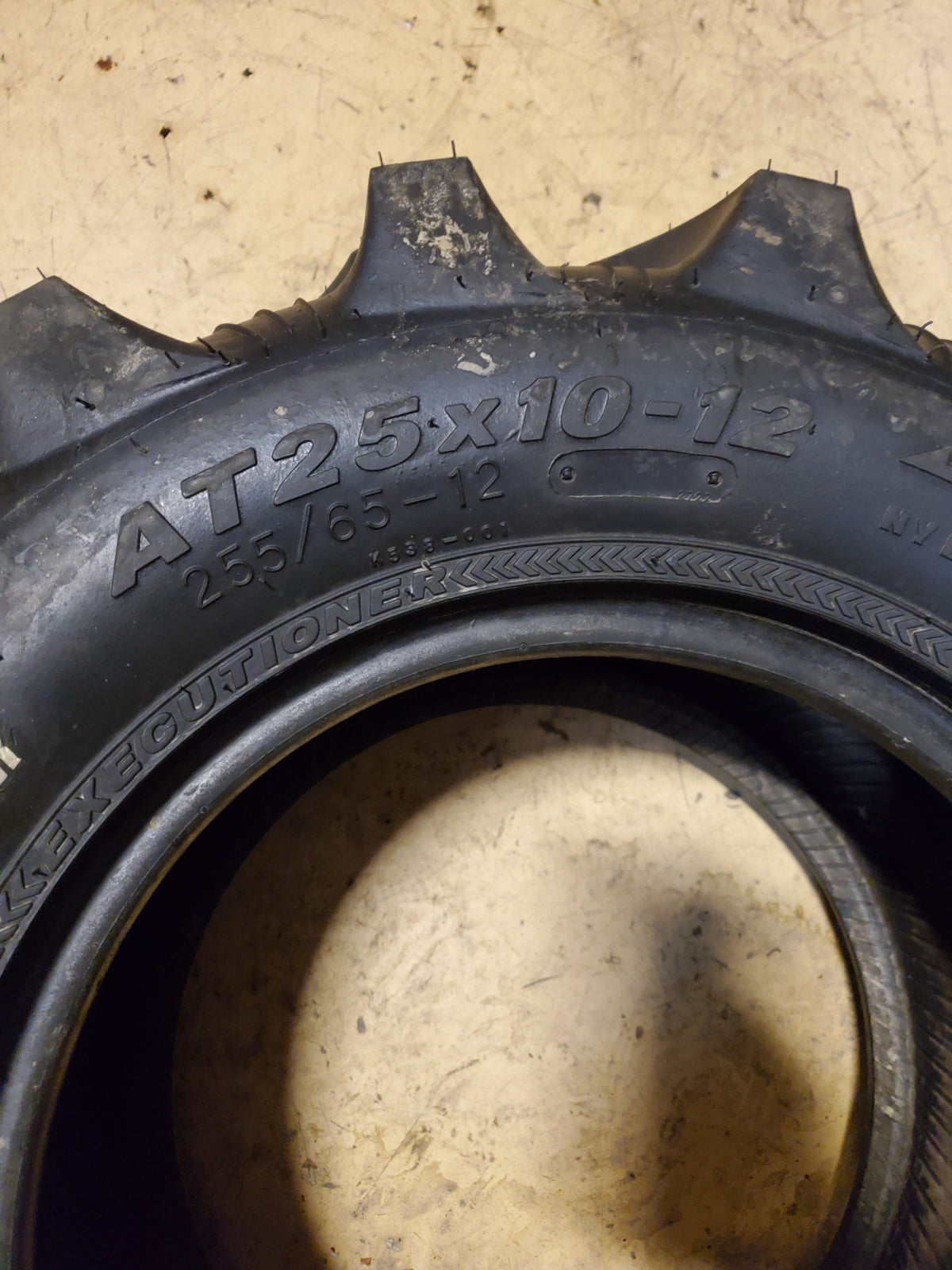 KENDA EXECUTIONER BSW AT 25 10 12 6PLY ATV/UTV TIRE 085381225C1