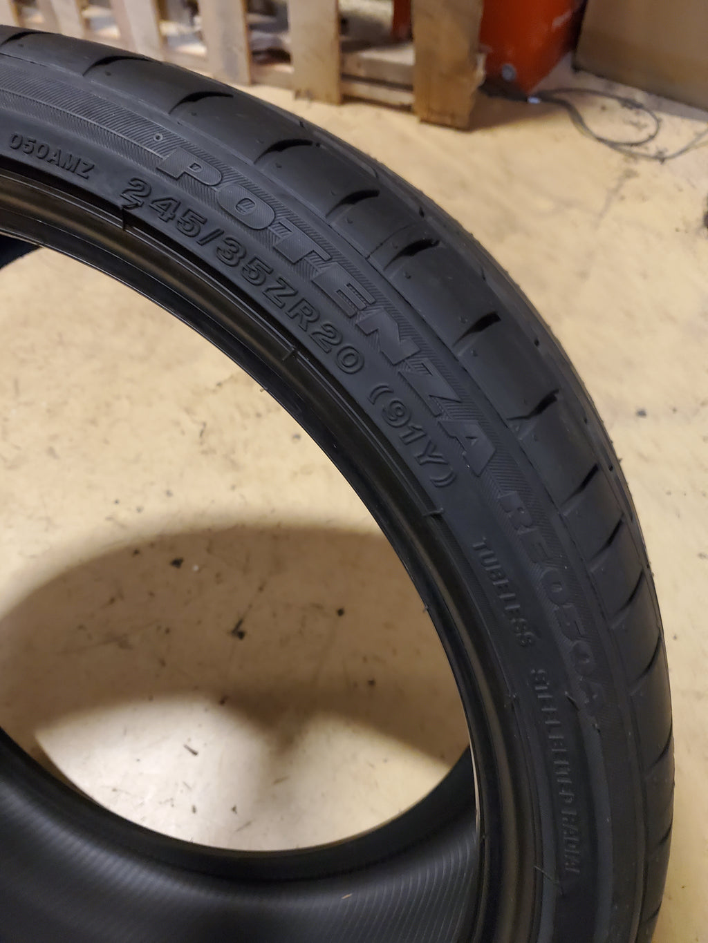 BRIDGESTONE POTENZA RE050A BSW P 245 35 20 91Y PERFORMANCE TIRE 142452