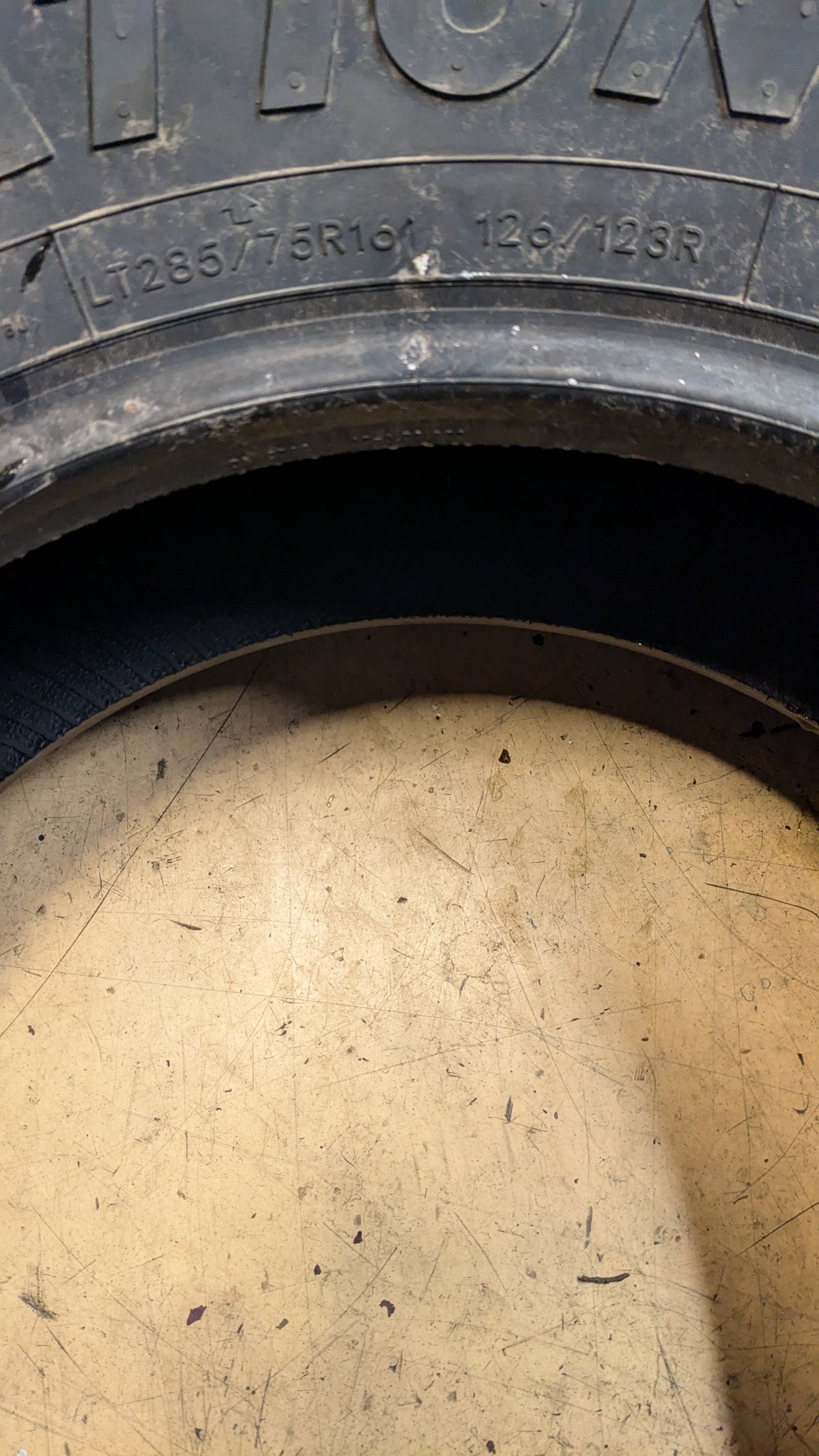 NATIONAL COMMANDO AT4S BSW LT 285 75 16 126/123R 10PLY ALL TERRAIN TIRE NLT68