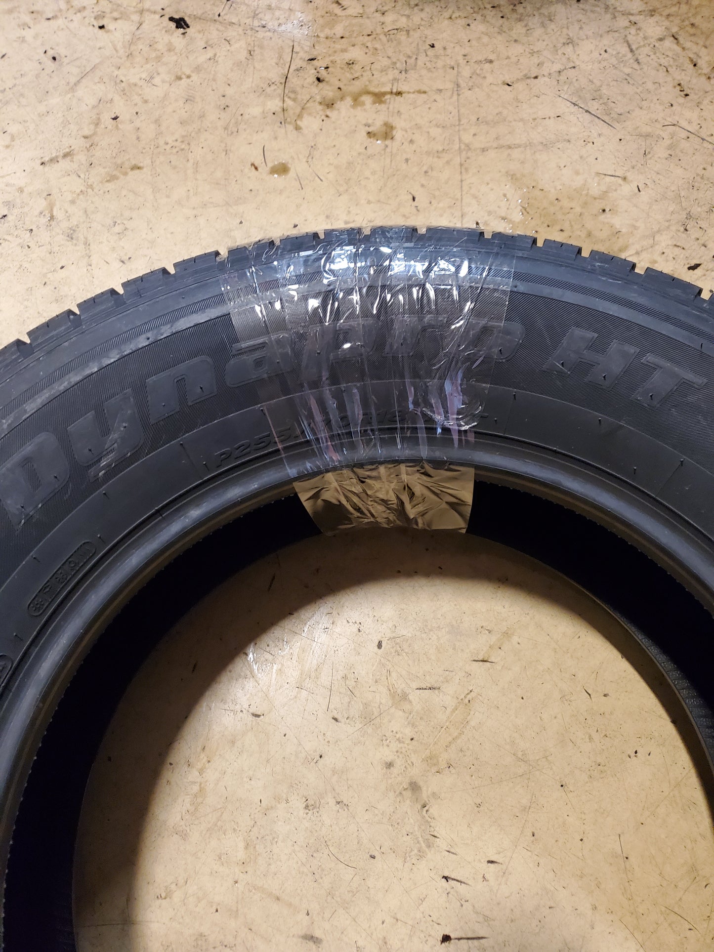 HANKOOK DYNAPRO HT BSW P 255 70 18 112T HIGHWAY TIRE 1011350