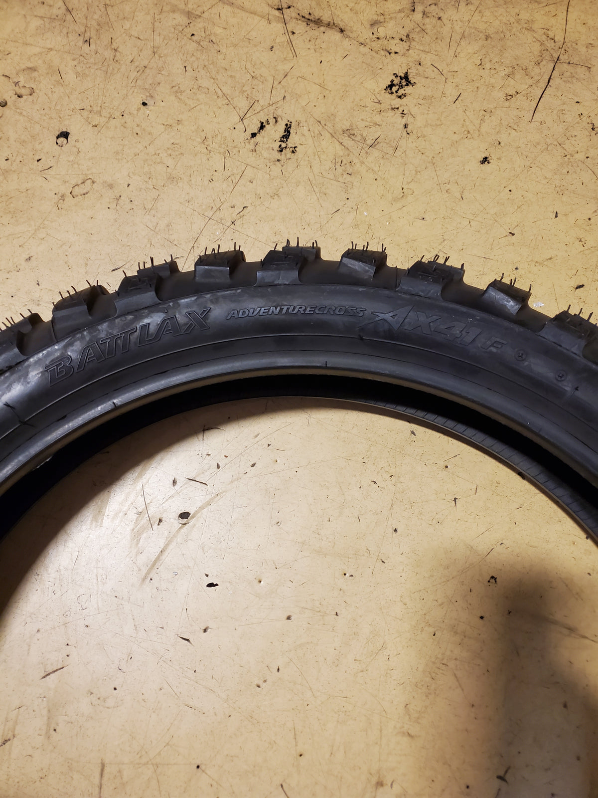 BRIDGESTONE BATTLAX AX41F BSW 110 80 19 59Q FRONT MOTORCYCLE TIRE 11455