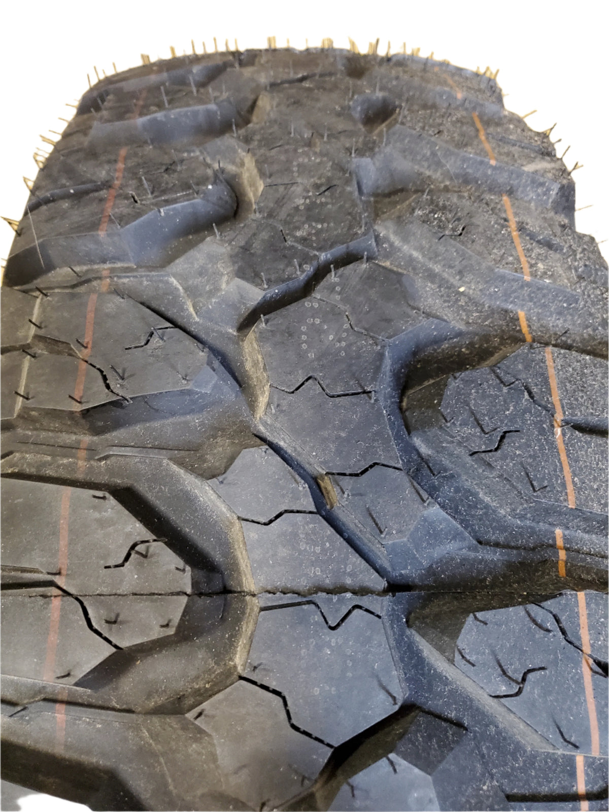 MILESTAR PATAGONIA M/T-02 BSW LT 37 12.5 17 124Q 8PLY MUD TIRE 22050504
