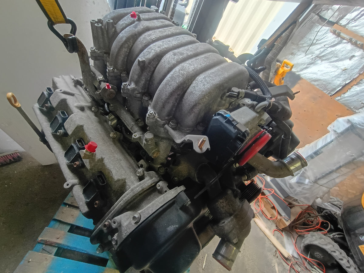 USED GENUINE ENGINE MOTOR 01-04 TOYOTA 4.7L V8 2UZ-N83FC
