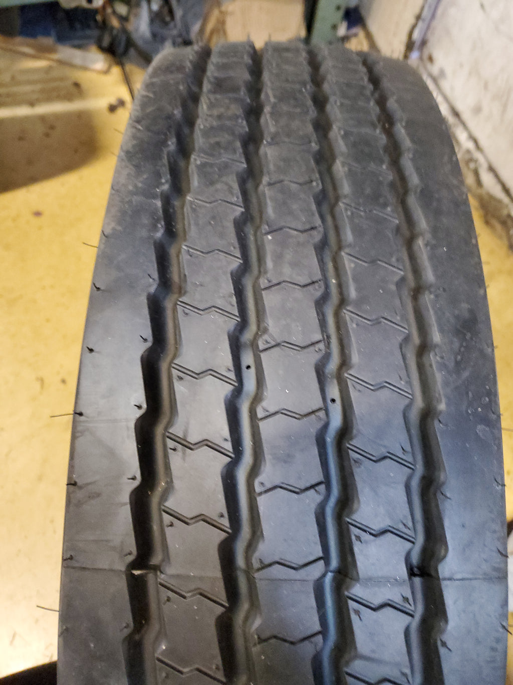 HANKOOK VANTRA TRAILER TH31 BSW ST 235 85 16 132/127M 14PLY TRAILER TIRE 3003734