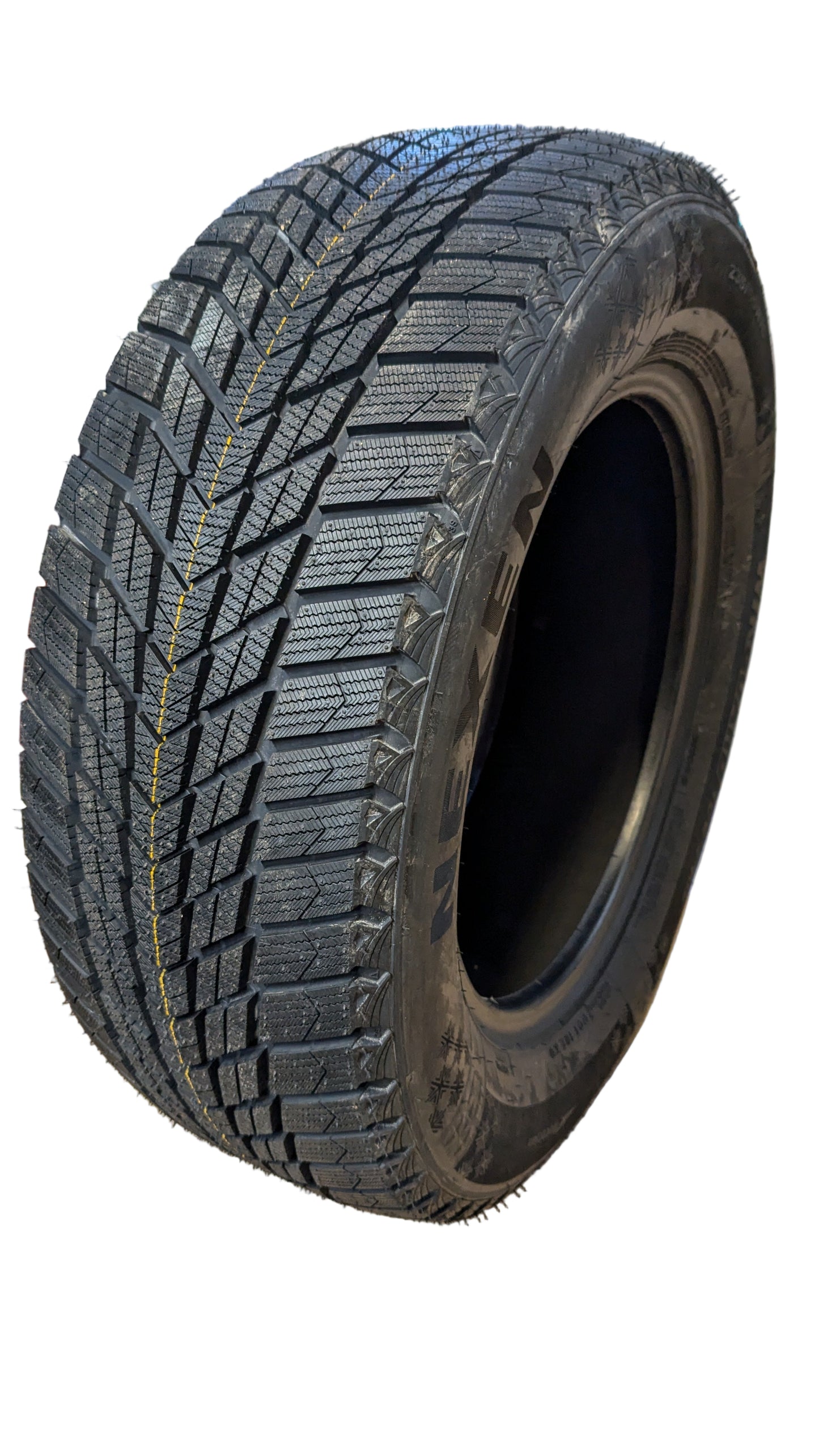 NEXEN WINGUARD ICE PLUS BSW P 235 60 16 104T WINTER TIRE 16144NXK