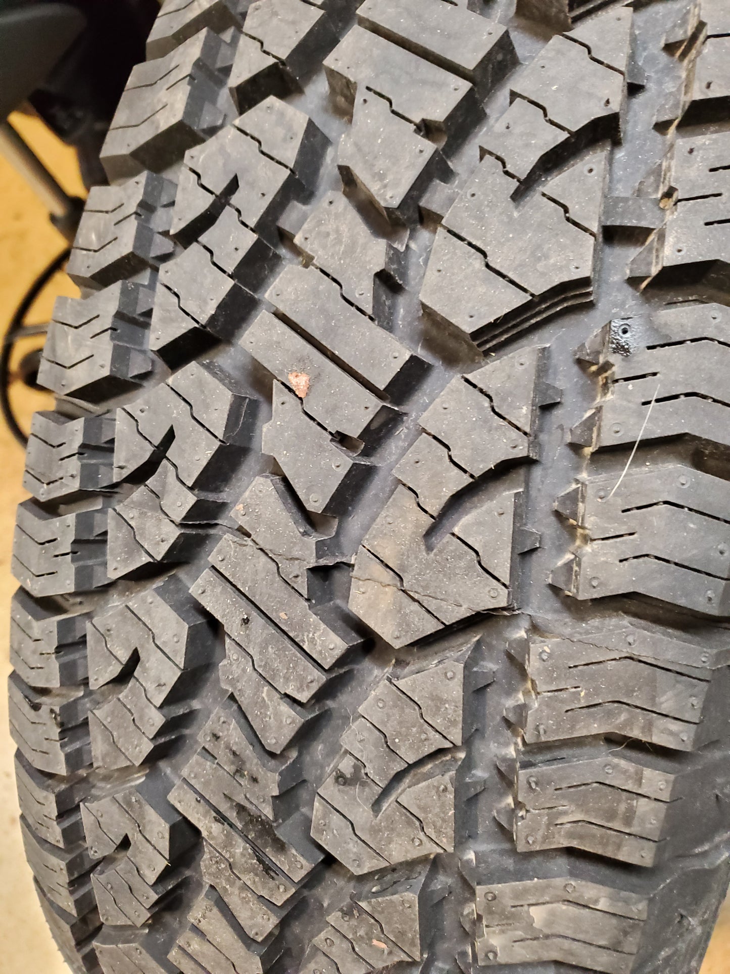 MULTI-MILE TRAIL GUIDE ALL TERRAIN  BSW LT 285 75 16 126/123S 10PLY ALL TERRAIN TIRE TGT88