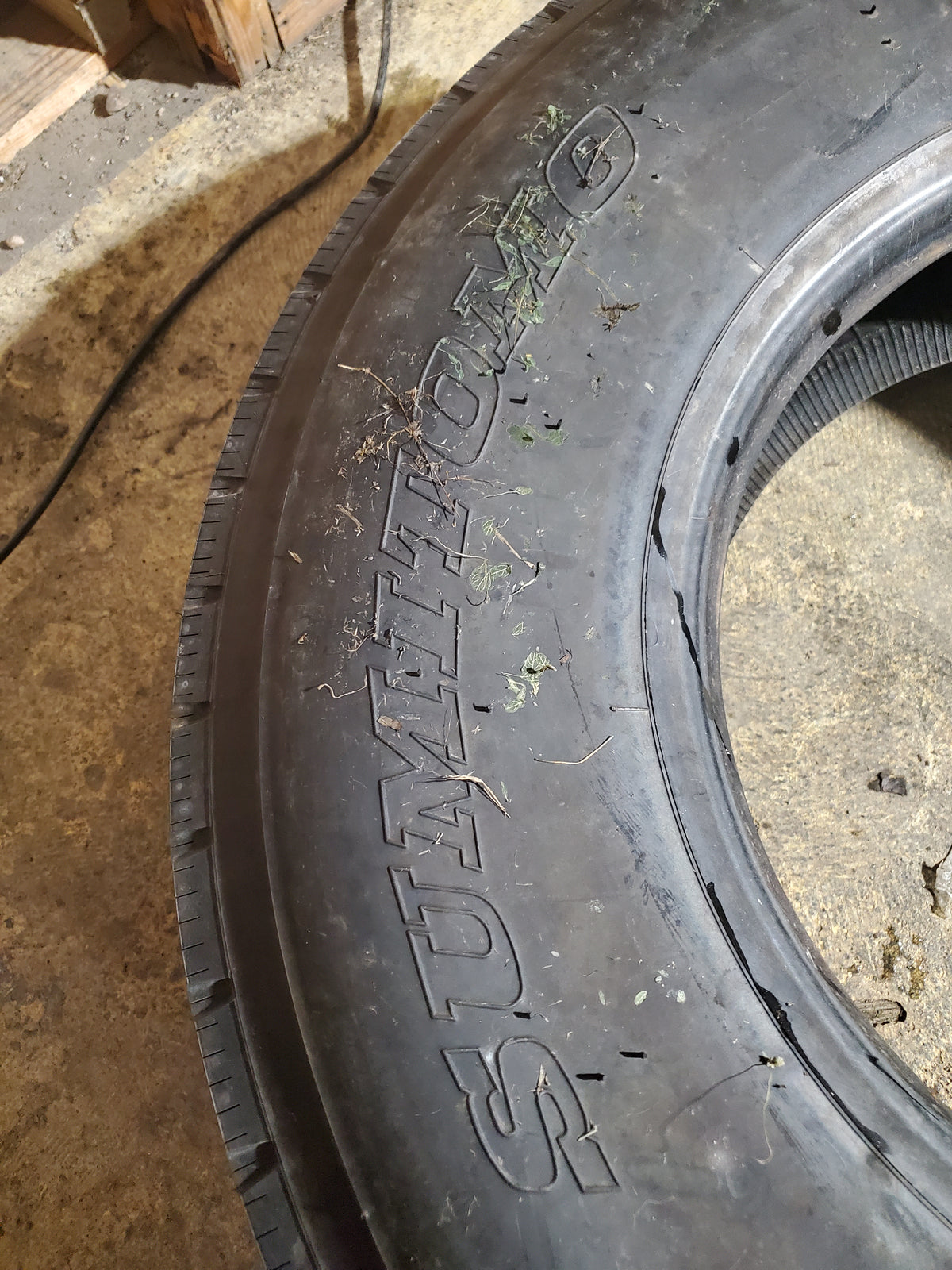 SUMITOMO ST727 BSW  10 17.5 134/132L 16PLY STEER TIRE 5530540