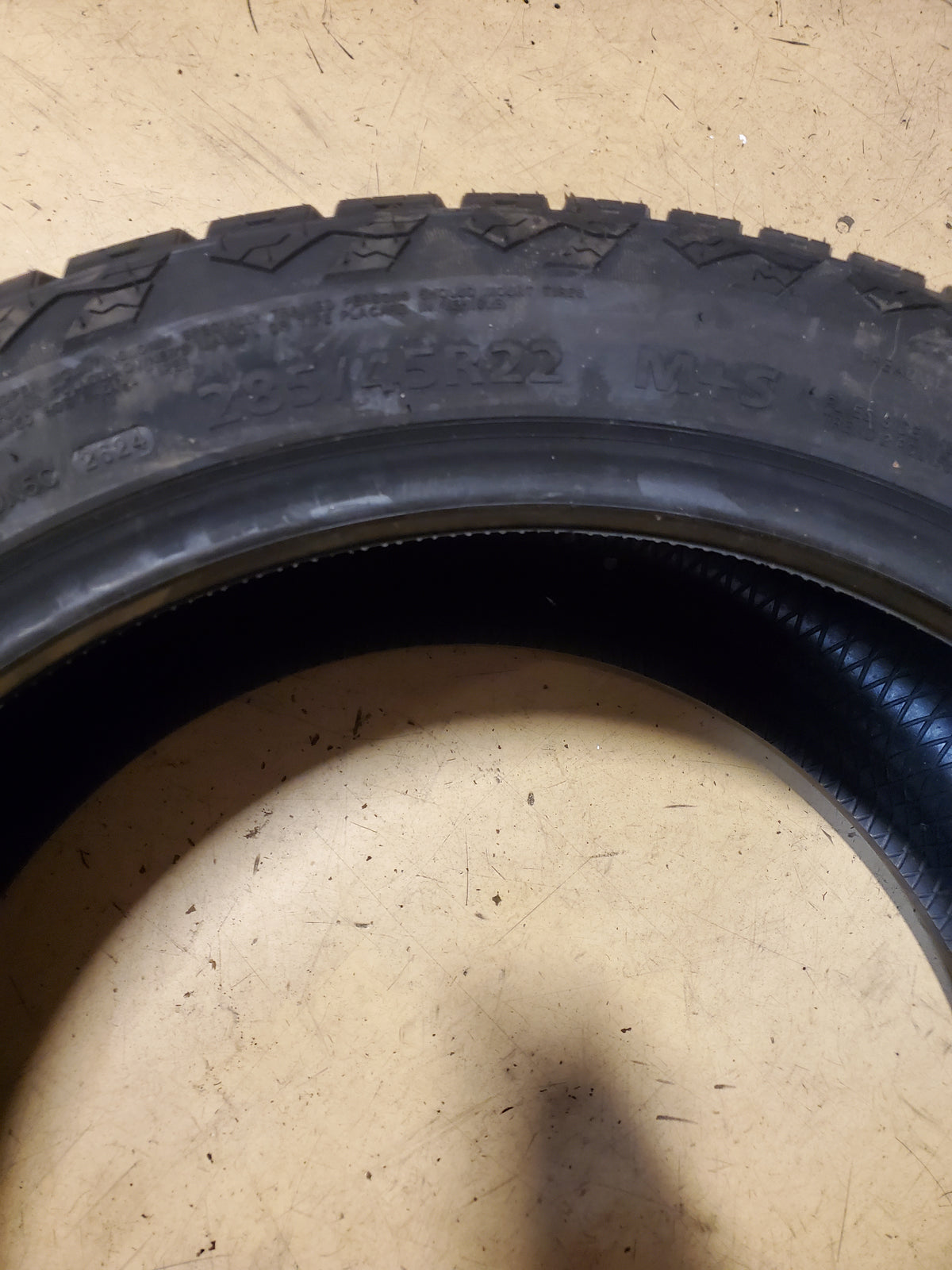 DELINTE DX-10 BANDIT A/T BSW P 285 45 22 116H ALL TERRAIN TIRE 841623123734