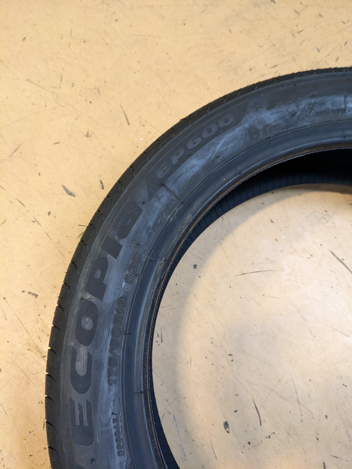 BRIDGESTONE ECOPIA EP600 (*) BMW P 175 60 19 86Q SUMMER TIRE 001476