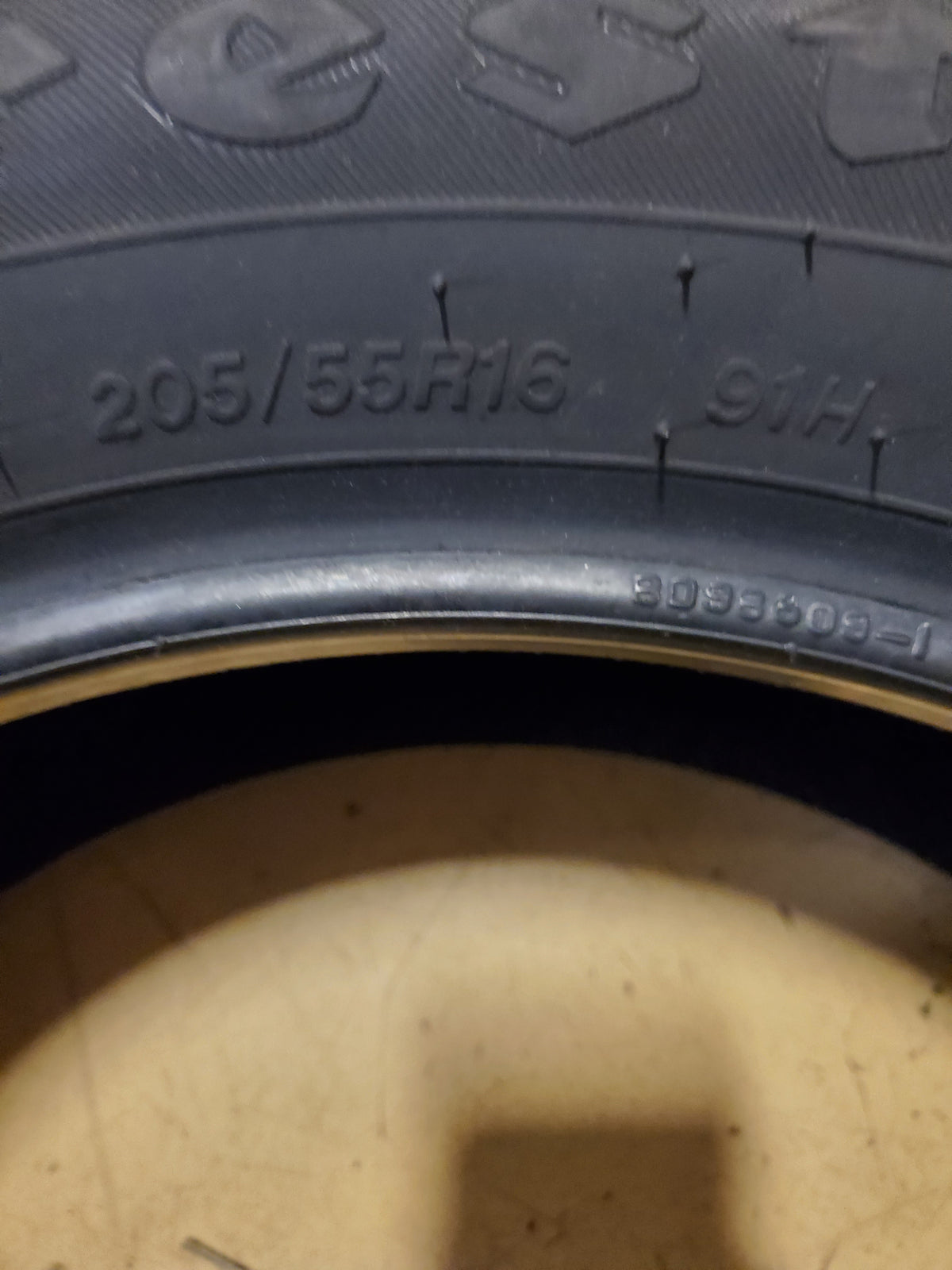 2 FIRESTONE ALL SEASON BSW P 205 55 16 91H TIRE 013749