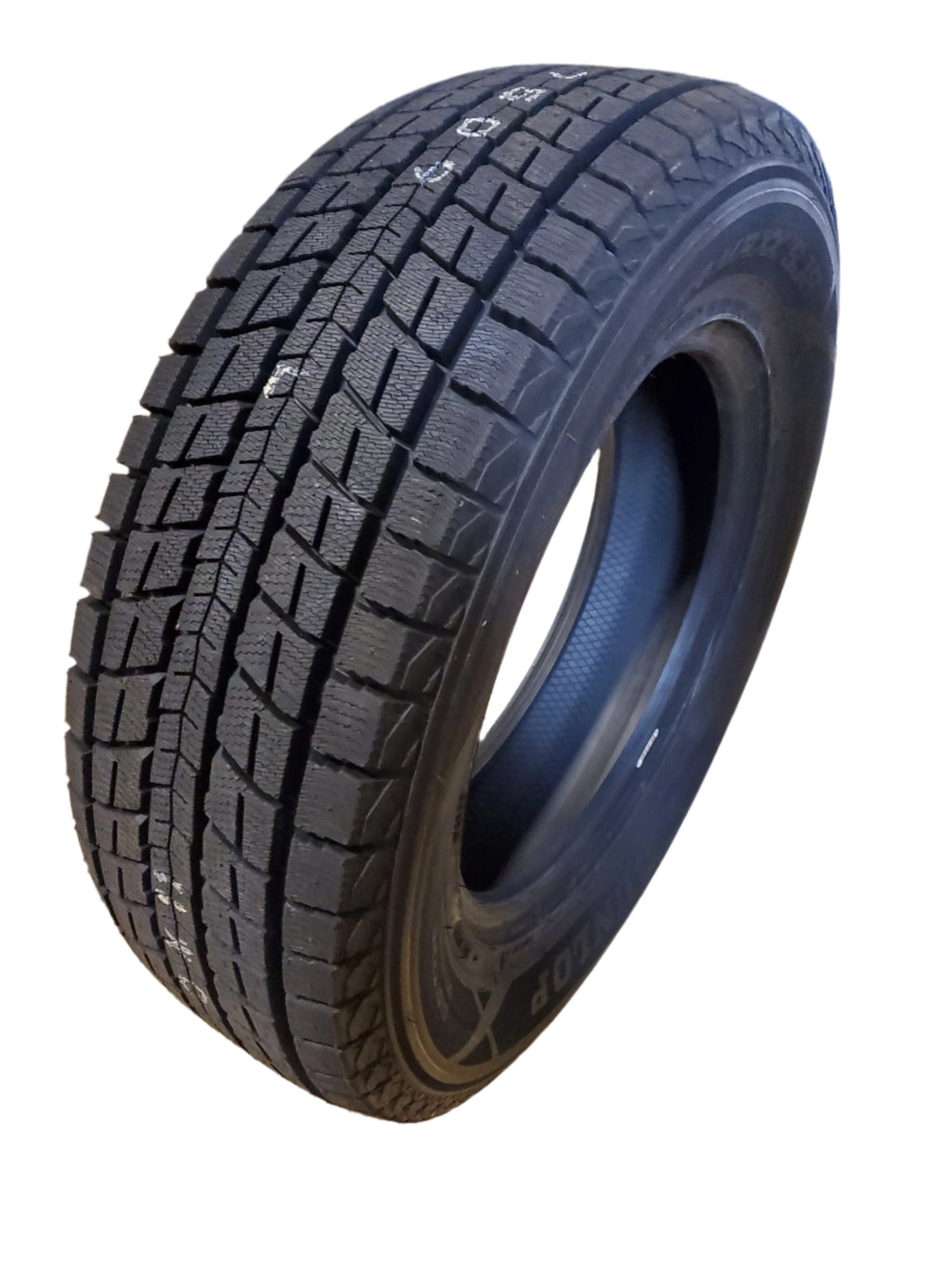 DUNLOP WINTER MAXX SJ8 BSW P 215 70 16 100R WINTER TIRE 290124101
