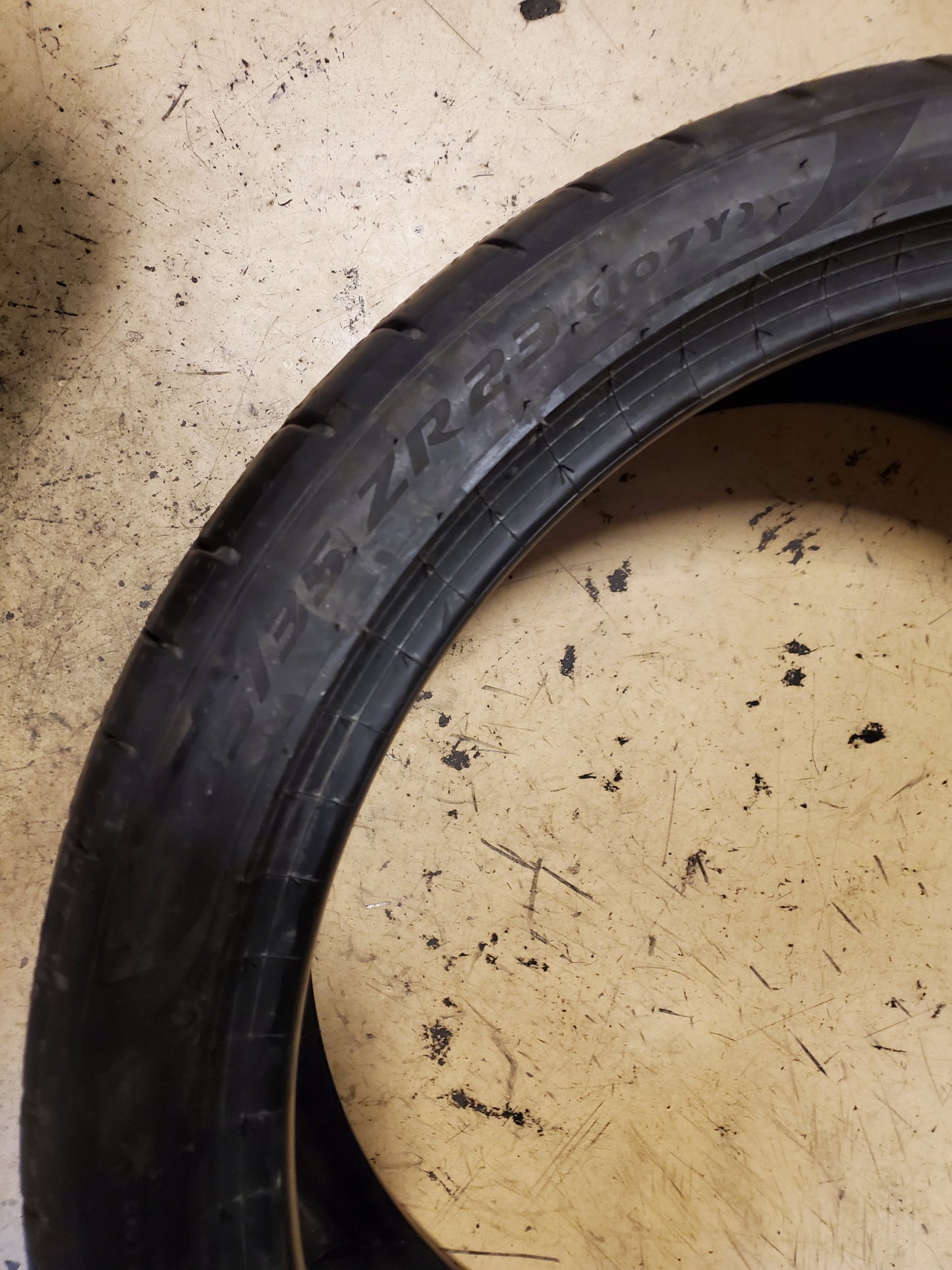 PIRELLI P ZERO ALP BSW P 285 35 23 107Y XL SUMMER TIRE 3873500