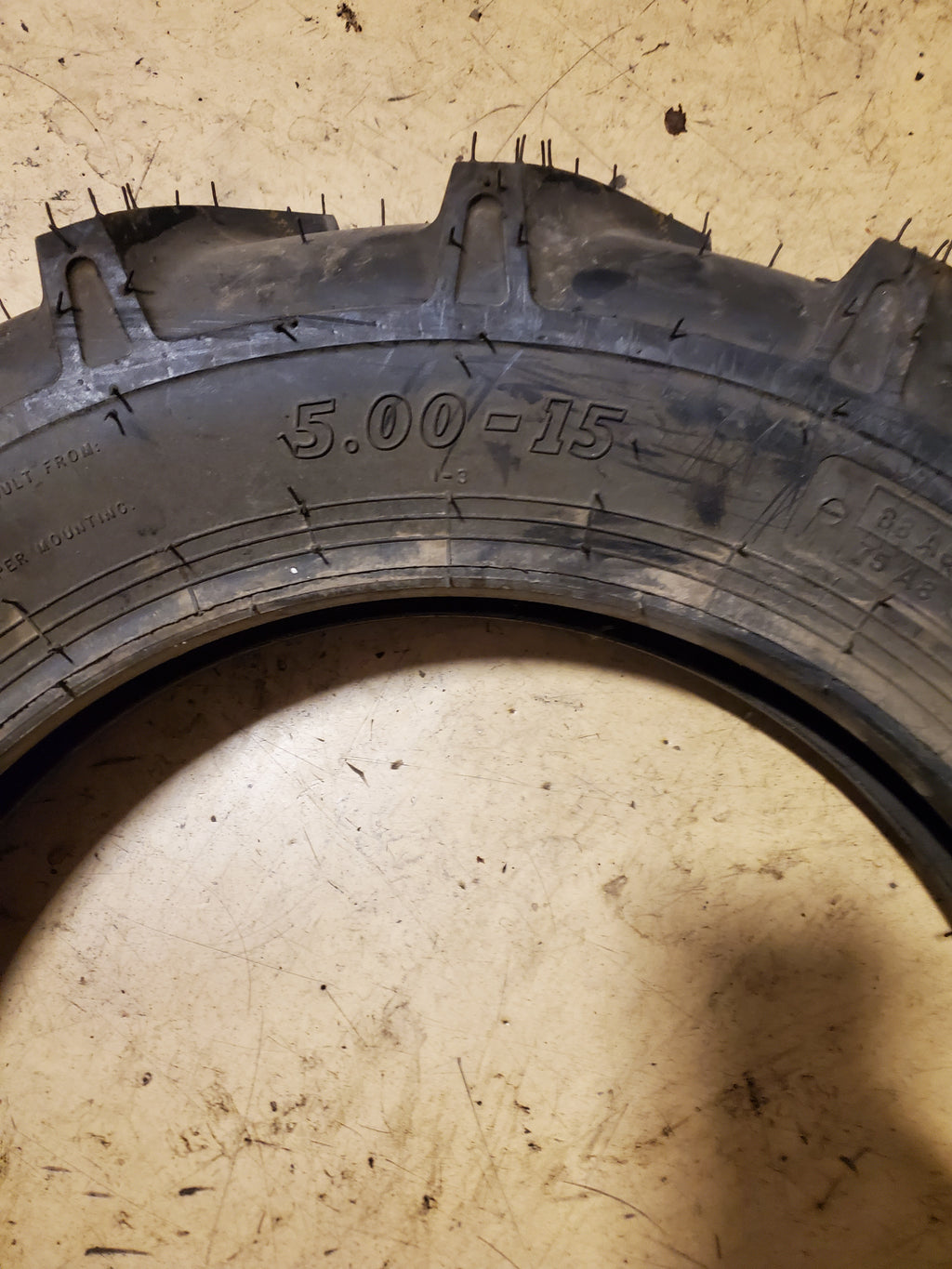 BKT IMPLEMENT-AS504 BSW 5 15 6PLY INDUSTRIAL TIRE 94019151