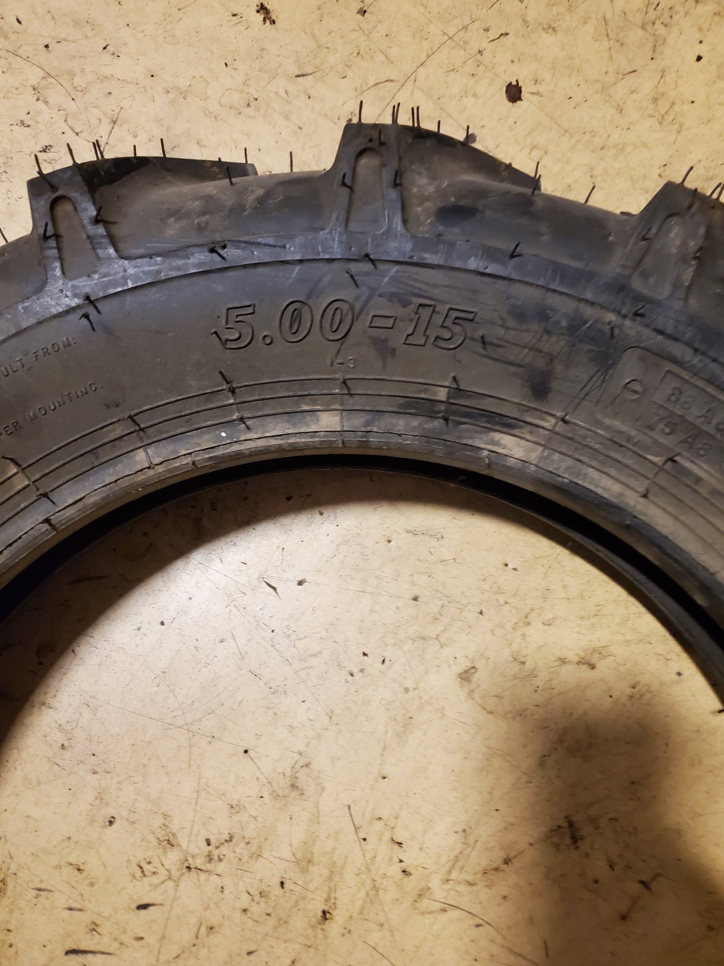 BKT IMPLEMENT-AS504 BSW 5 15 6PLY INDUSTRIAL TIRE 94019151