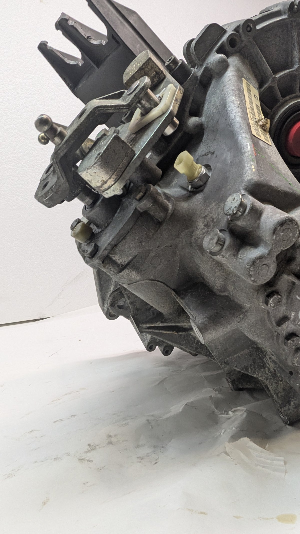 05-08 BMW MINI COOPER MANUAL TRANSMISSION GETRAG 6 SPEED 2850033290