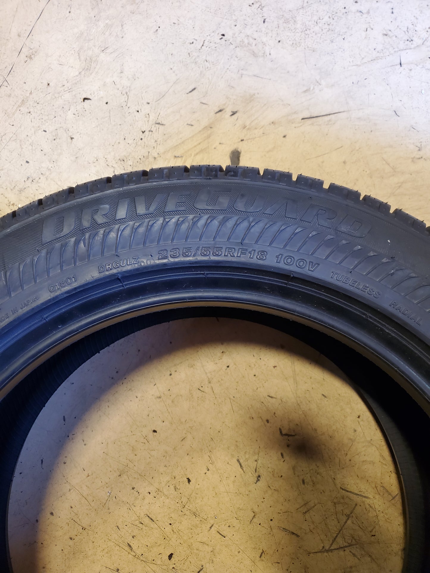 BRIDGESTONE DRIVEGUARD BSW P 235 55 18 100V TOURING TIRE 001222