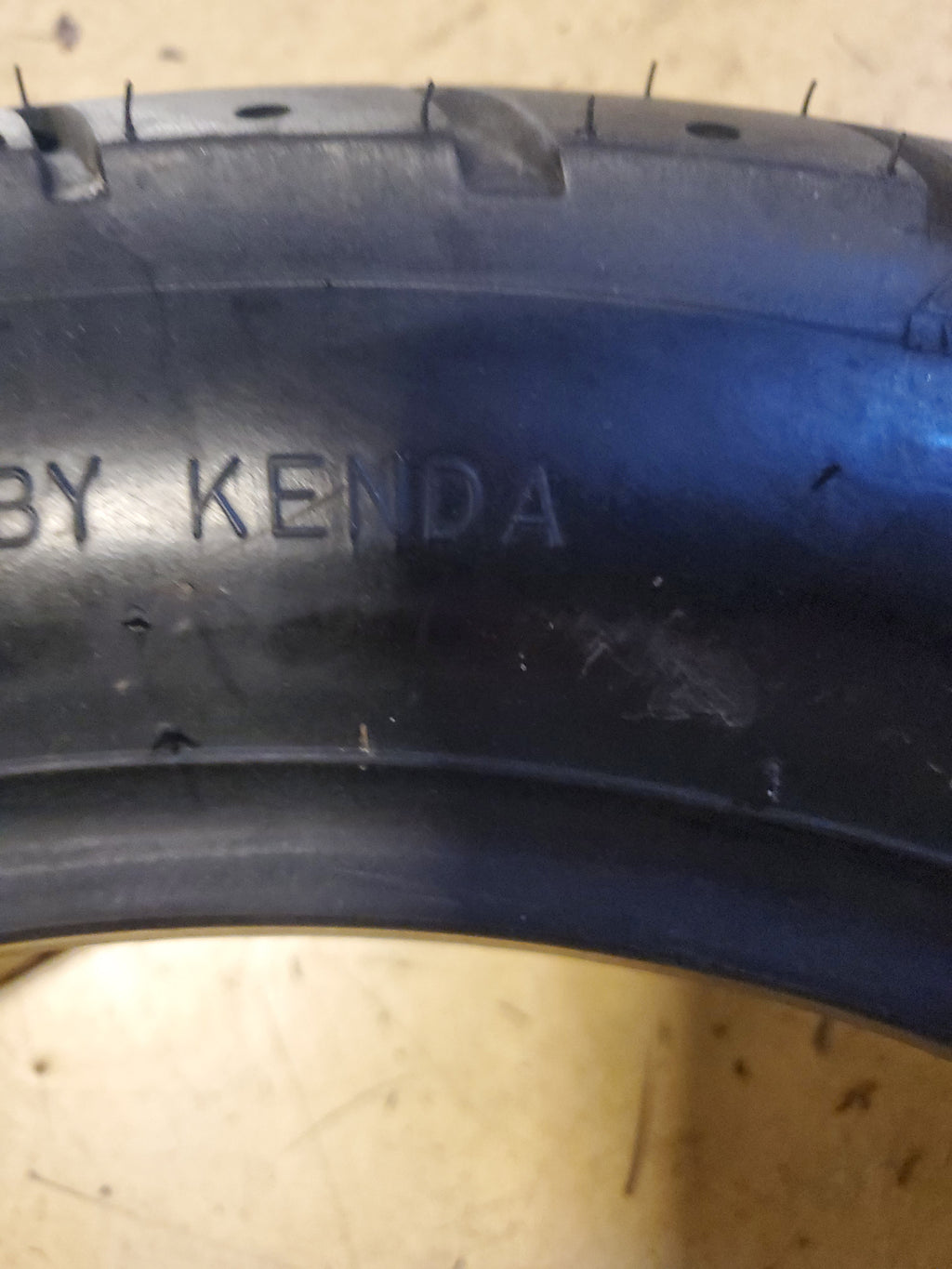 KENDA K657F BSW 130 90 16 74H FRONT MOTORCYCLE TIRE 046571618C1
