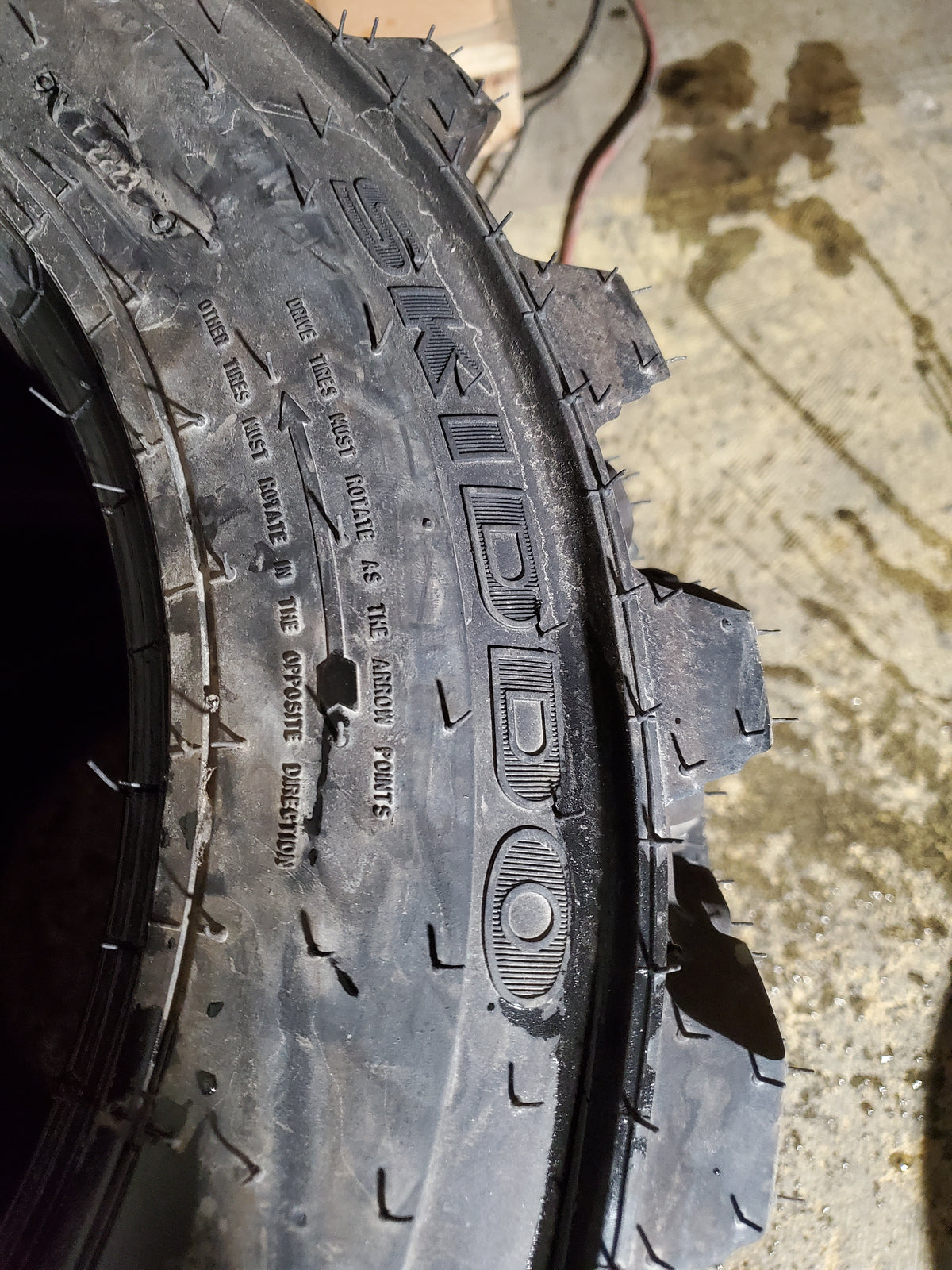GALAXY SKIDDO BSW  10 16.5 134A2 10PLY SKID STEER TIRE 113260