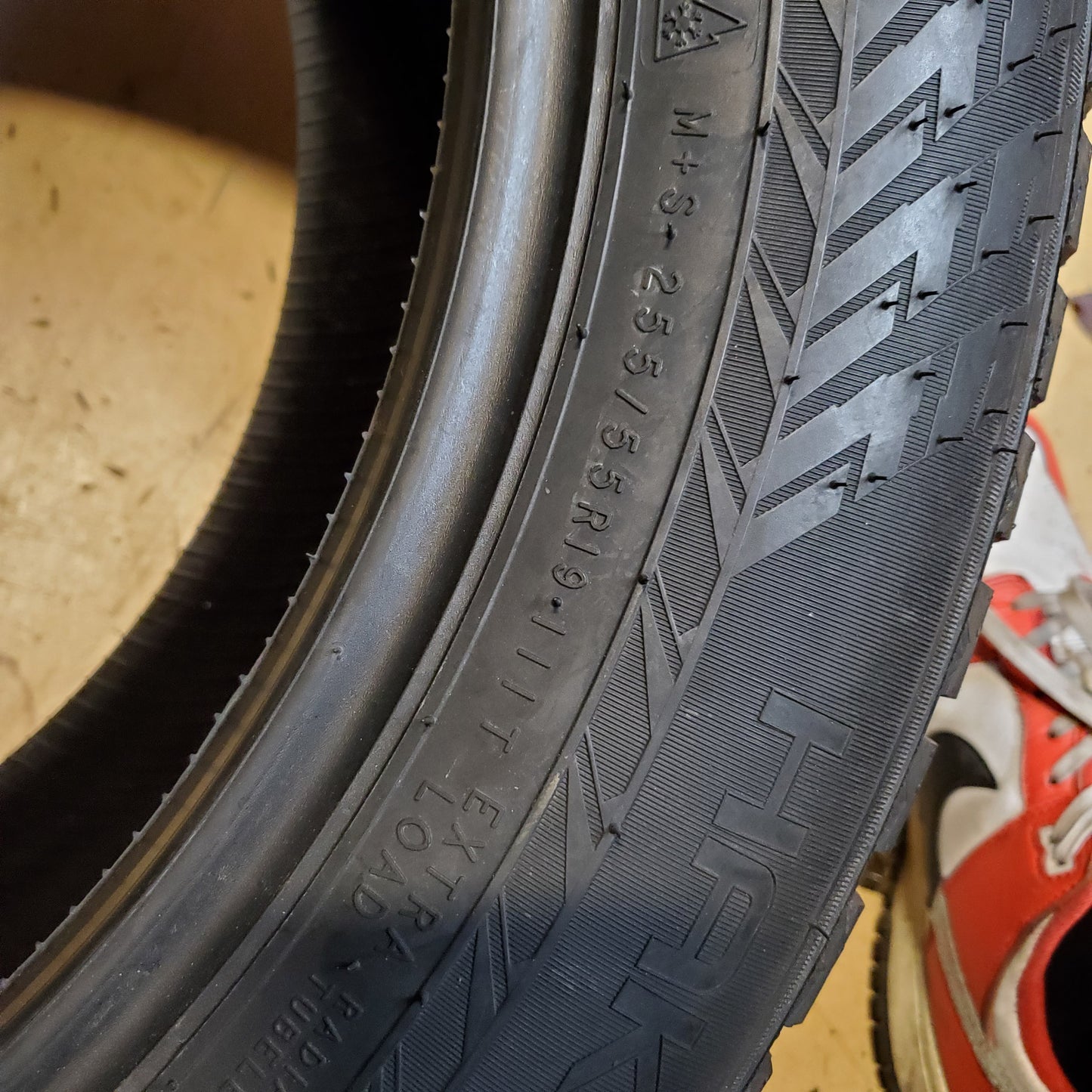 2 NOKIAN HAKKAPELIITTA 10 SUV STUDDED P 255 55 19 111T XL SNOW WINTER TIRES TS32504