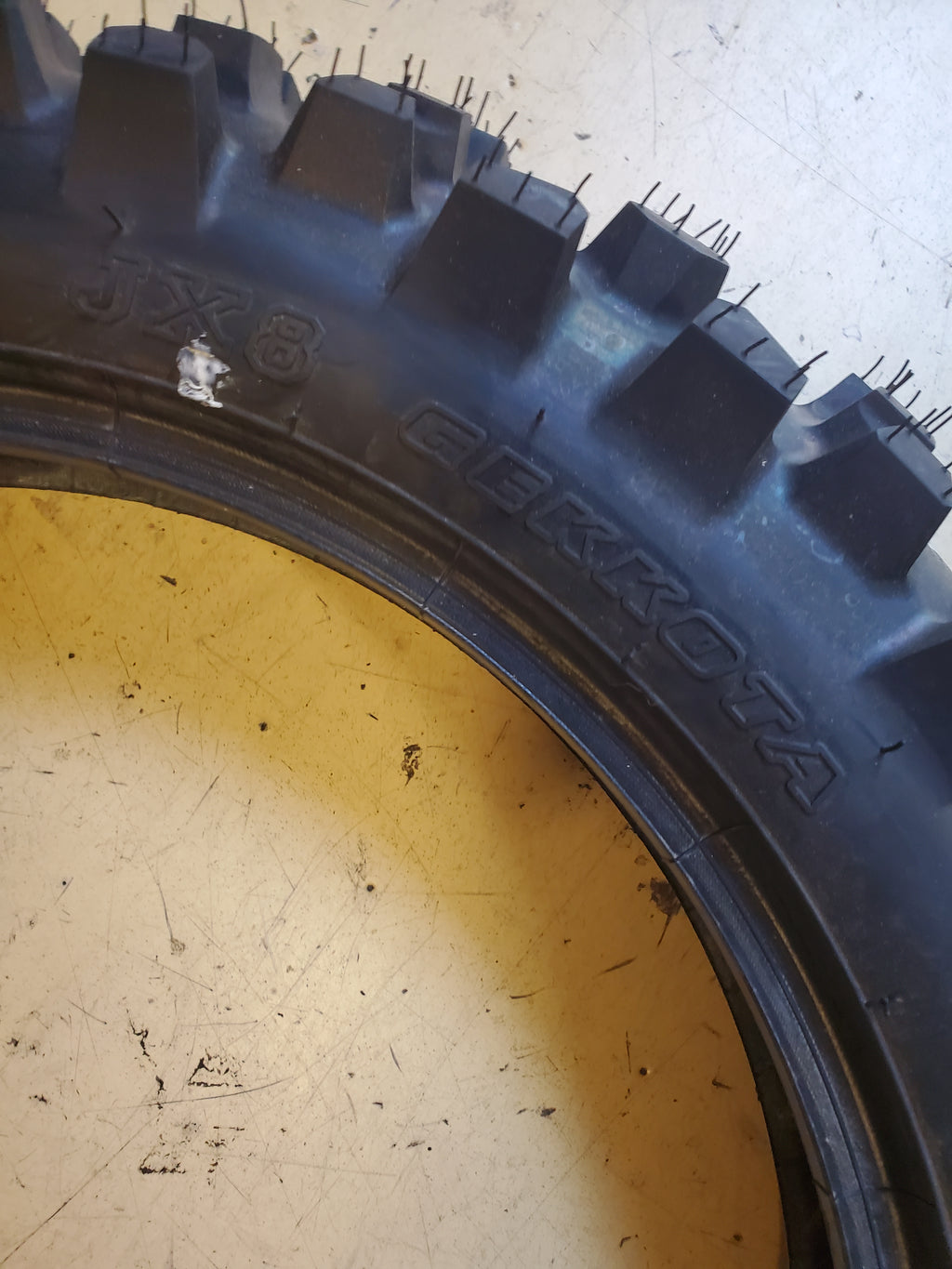 IRC JK8 GEKKOTA BSW  140 80 18 70M REAR MOTORCYCLE TIRE 2039450003