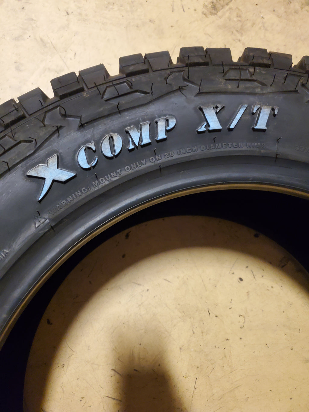 GLADIATOR X COMP X/T RWL LT 33 11.5 20 118Q 10PLY RUGGED TERRAIN TIRE 1932300313