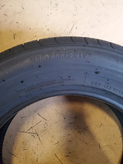 KUMHO ECSTA LX PLATINUM BSW P 195 65 15 91V ALL SEASON TIRE 2107023