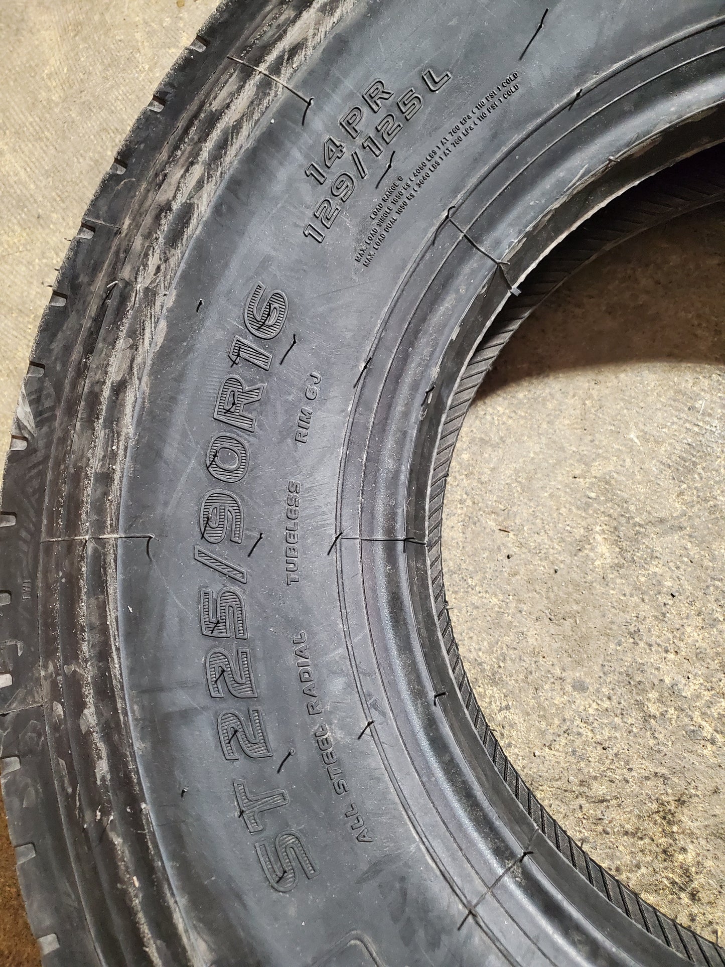 TRAILER KING ULTRA ST BSW LT 225 90 16 129/125L 14PLY TRAILER TIRE TKAS22516