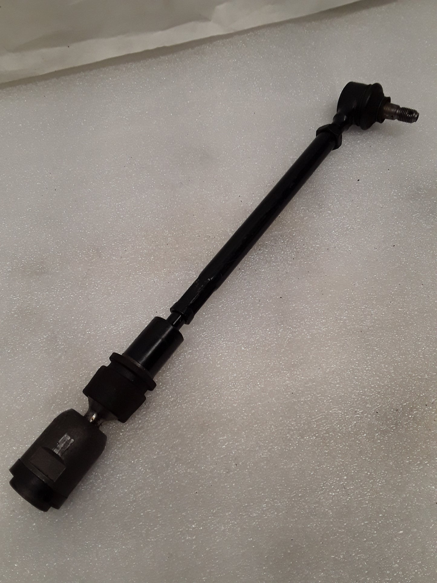 TRW JRA282 TIE ROD ASSEMBLY REPLACES 94434703301 FOR 75-89 924/81-91 944 PORSCHE USED R23