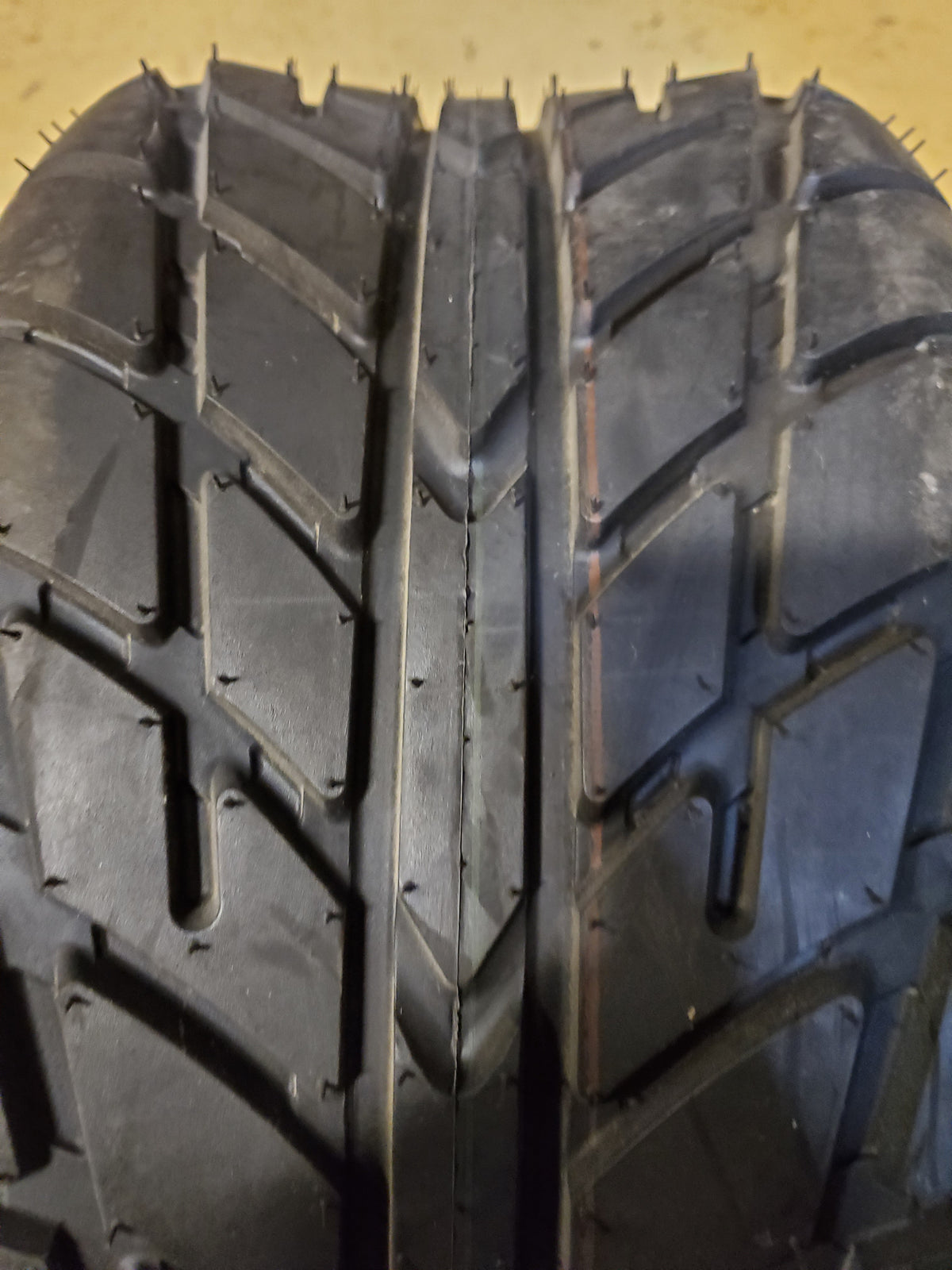 SUNF BSW AT 20 10 9 47J 6PLY ATV/UTV TIRE S20109