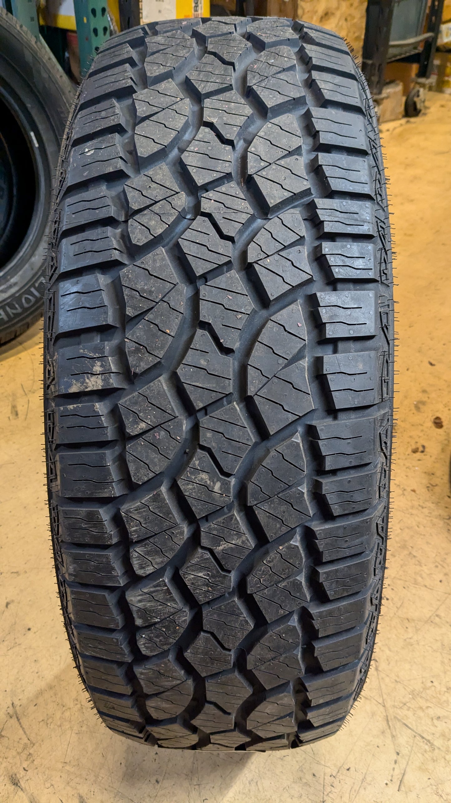 GREEN MAX OPTIMUM SPORT A/T BSW P 275 60 20 115T  ALL TERRAIN TIRE 221028499