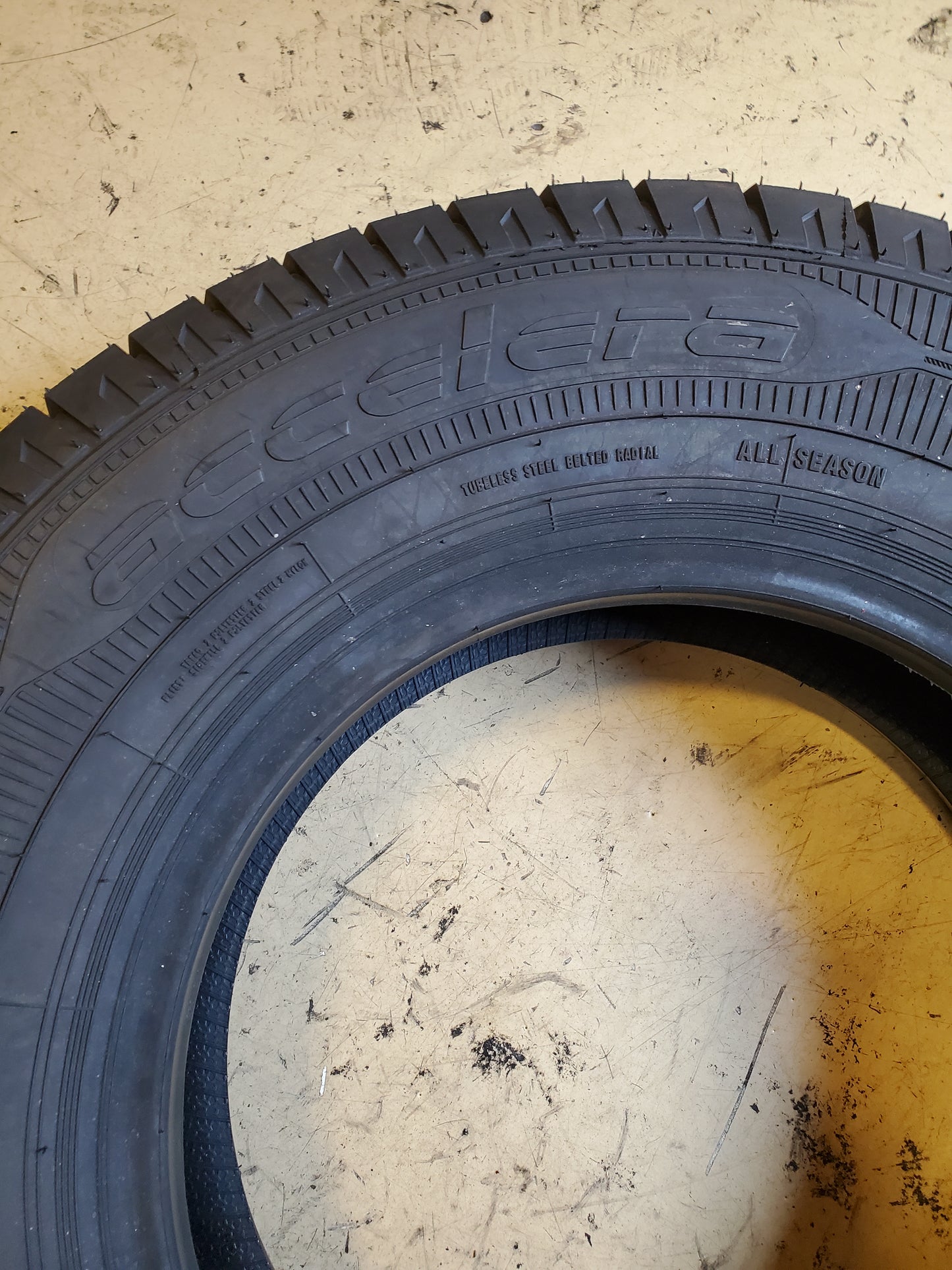 ACCELERA EPSILON H/T BSW LT 215 85 16 115/112R 10PLY ALL SEASON TIRE 1200049398