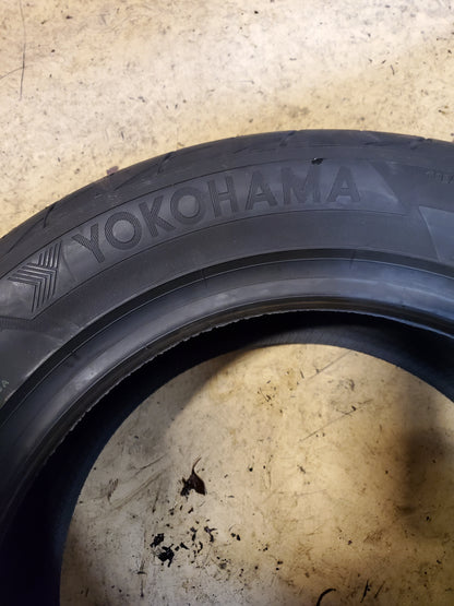 2 YOKOHAMA ADVAN FLEVA V701 BSW P 205 55 15 88V UHP TIRE 110170132