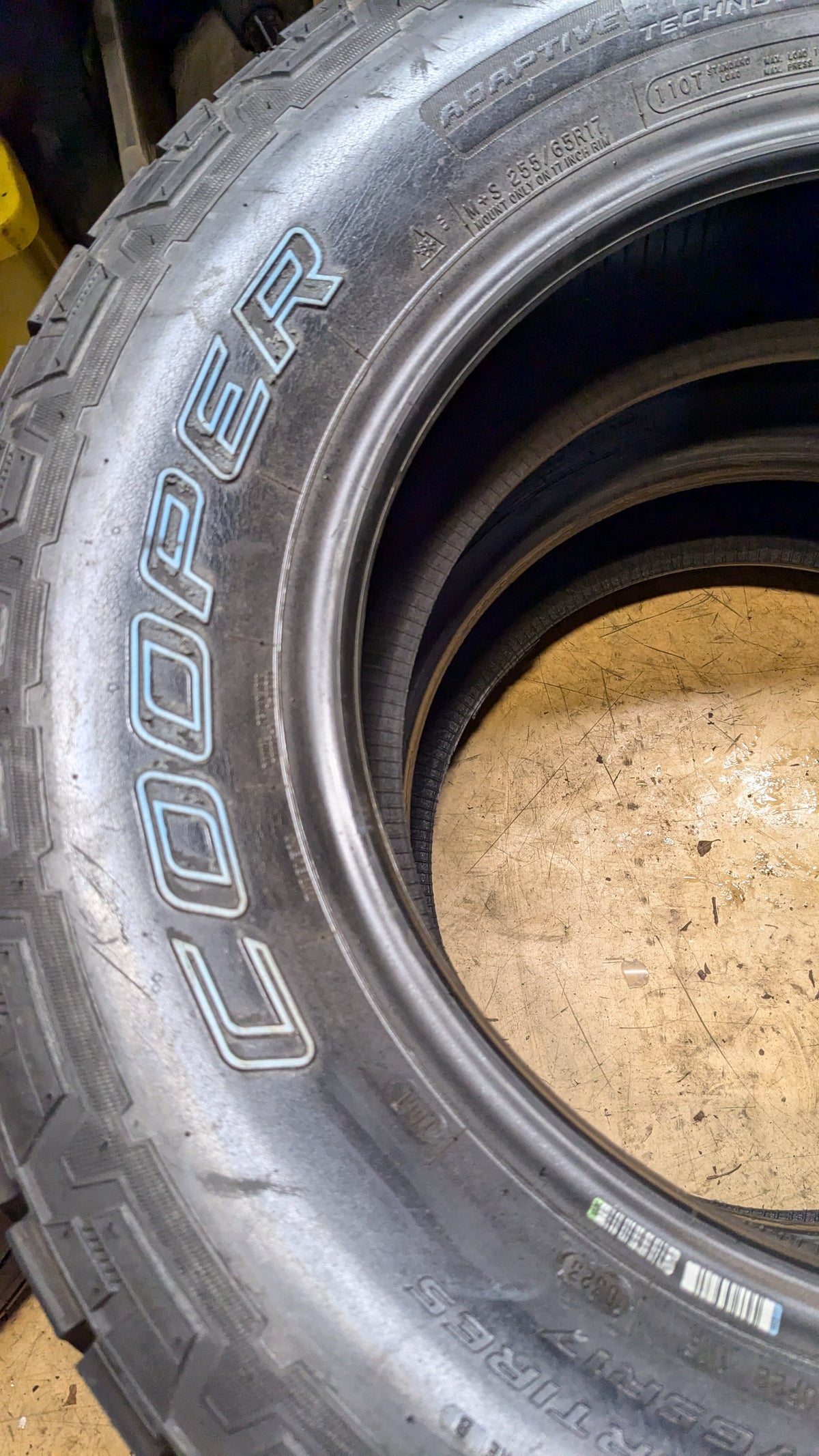 COOPER DISCOVERER AT3 45 OWL P 255 65 17 110T ALL TERRAIN TIRE 171023010