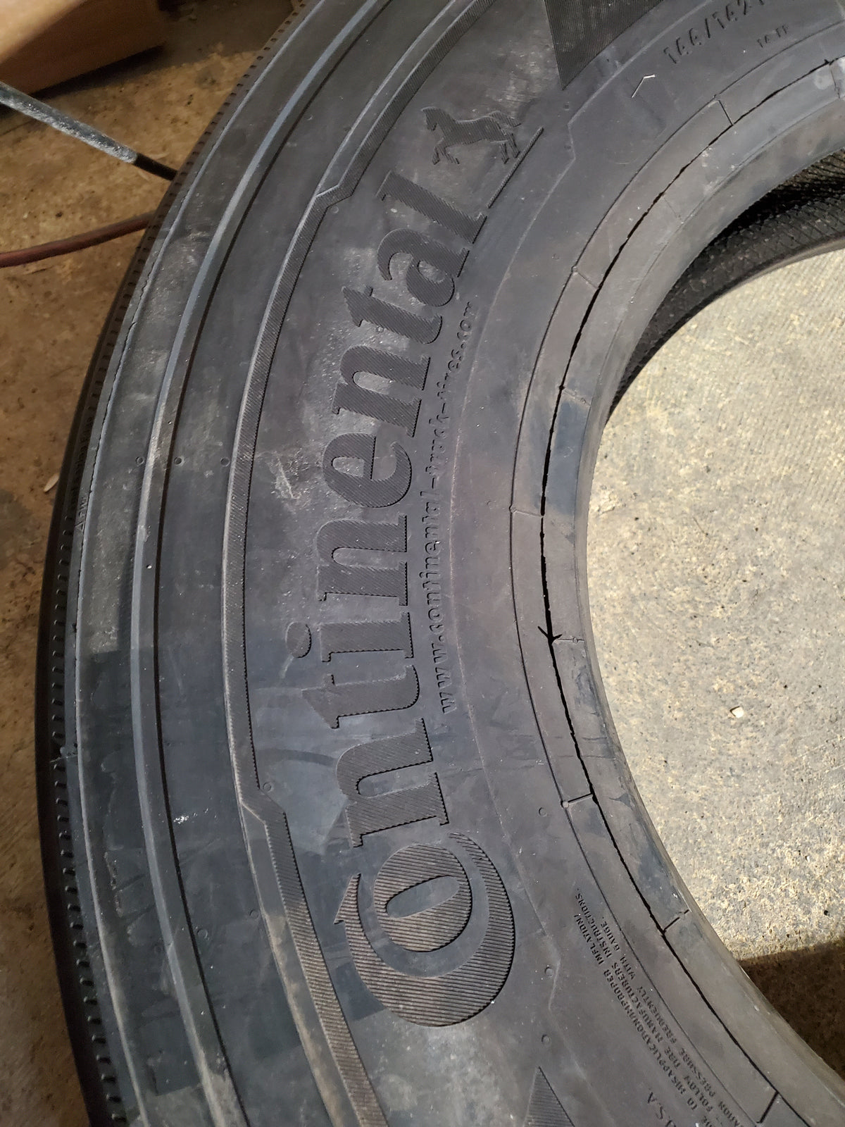 CONTINENTAL CONTI ECO PLUS HT3 BSW LT 11 22.5 144/142L 14PLY TRAILER TIRE 05310280000