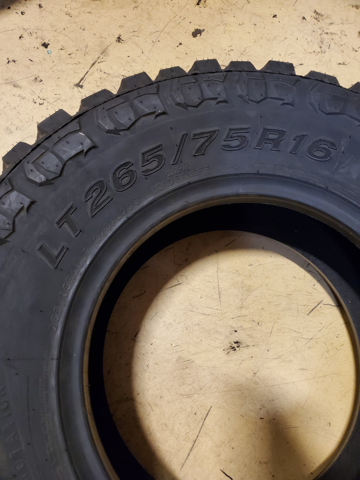 LINGLONG CROSSWIND M/T BSW LT 265 75 16 123/120Q 10PLY MUD TIRE 221007159