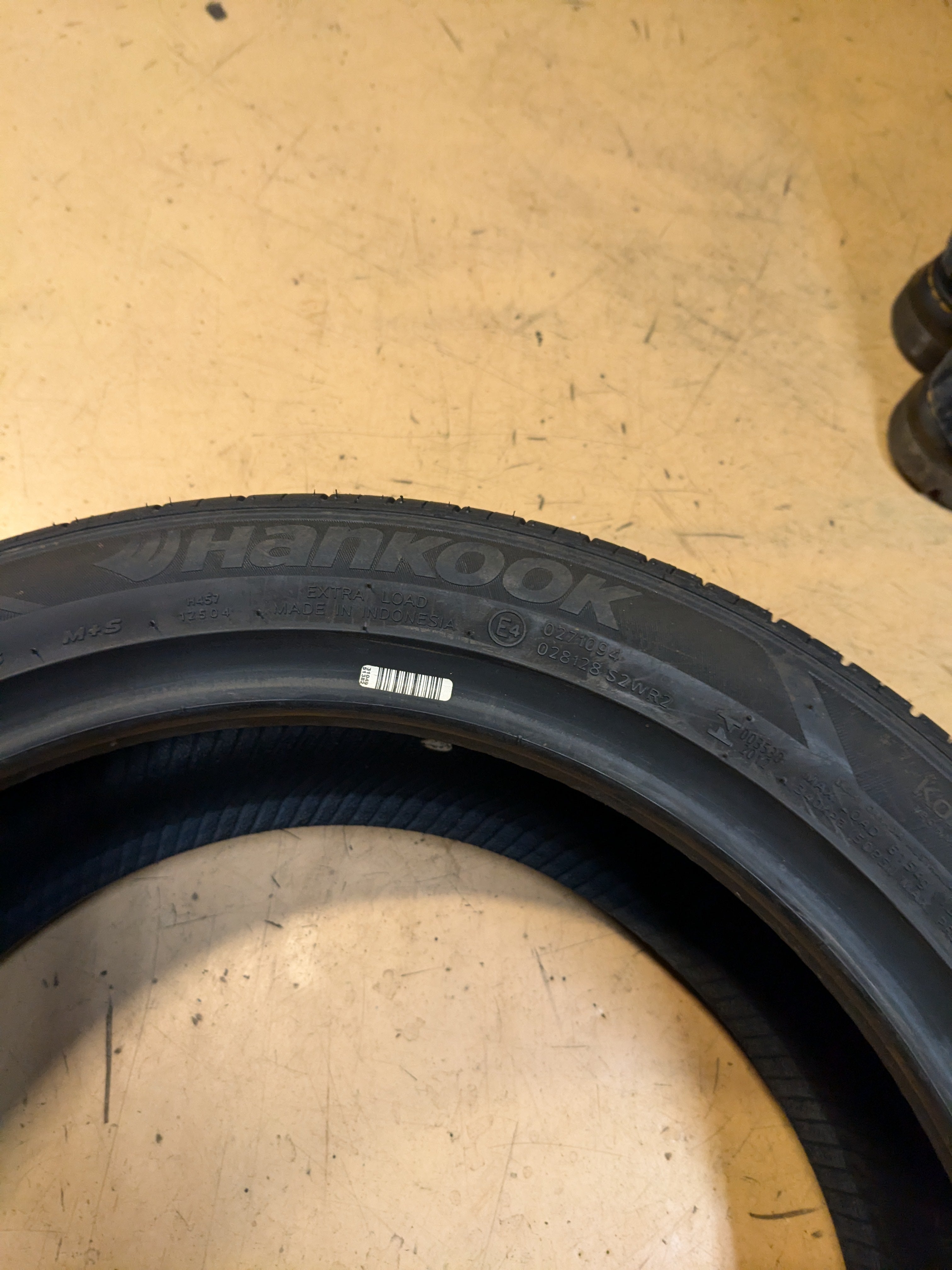 HANKOOK VENTUS V2 CONCEPT 2 P 215 45 17 91V XL ALL SEASON TIRE 1014363