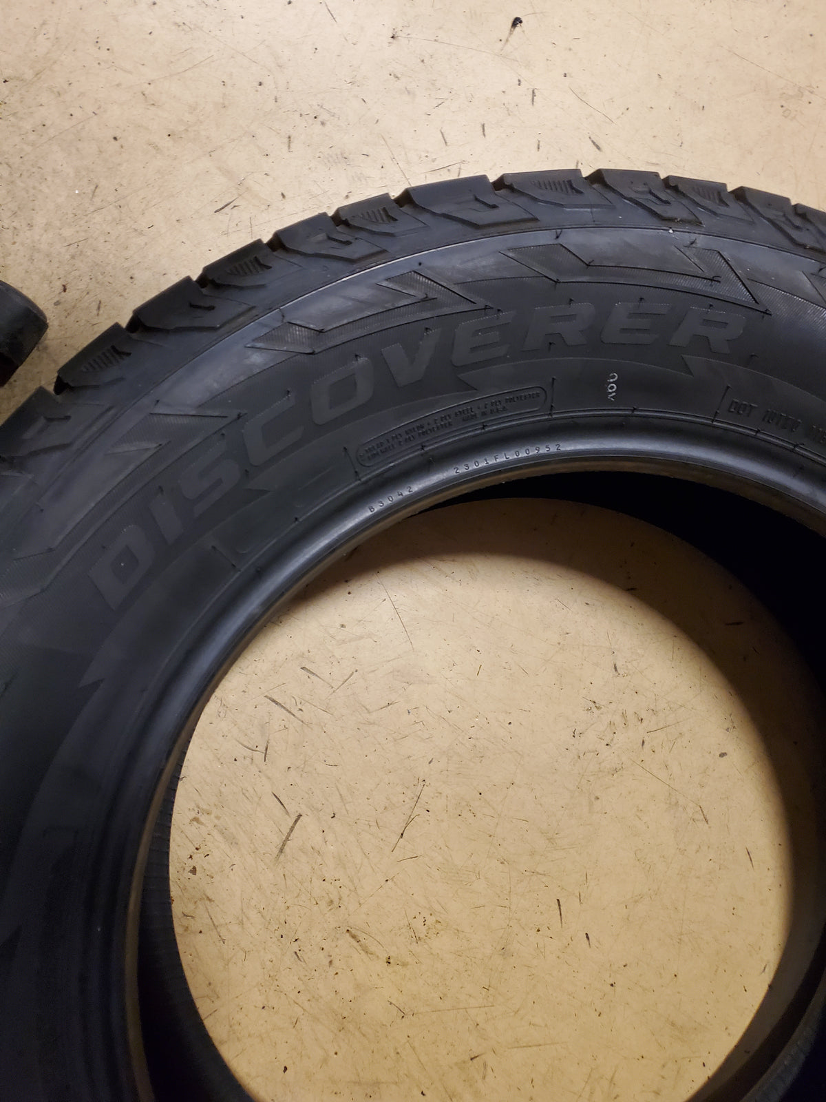 COOPER DISCOVERER ALL-TERRAIN BSW P 275 60 20 115T TIRE 171162017