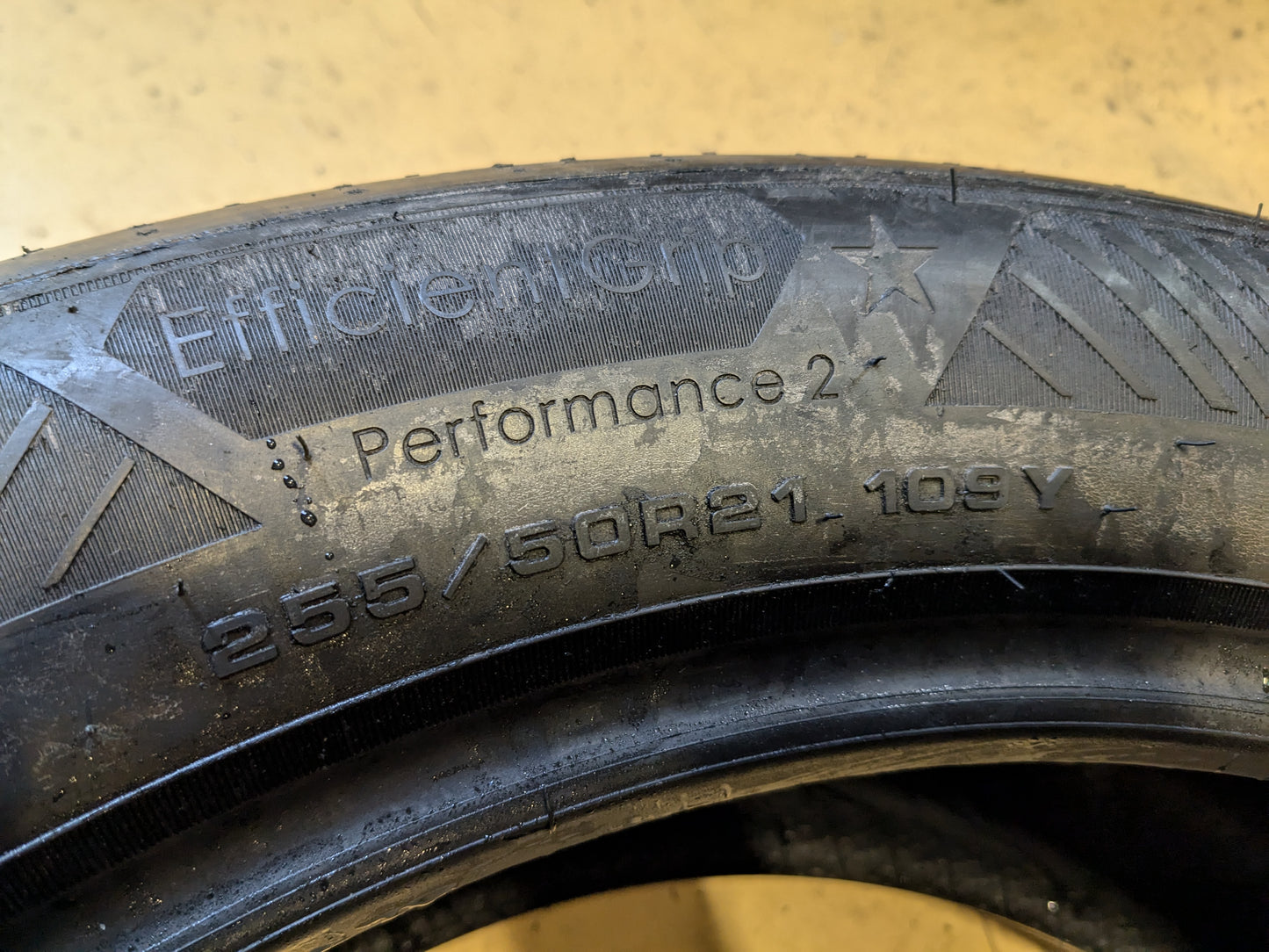 GOODYEAR EFFICIENTGRIP PERFORMANCE 2 BSW P 255 50 21 109Y SUMMER PERFORMANCE TIRE 112090638