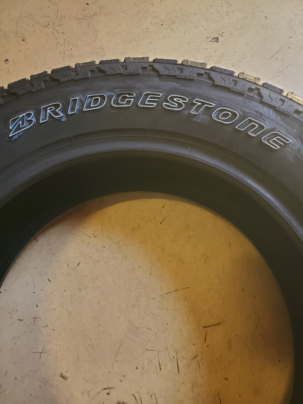 BRIDGESTONE DUELER A/T OWL ASCENT 275 60 20 115T ALL TERRAIN TIRE 009707