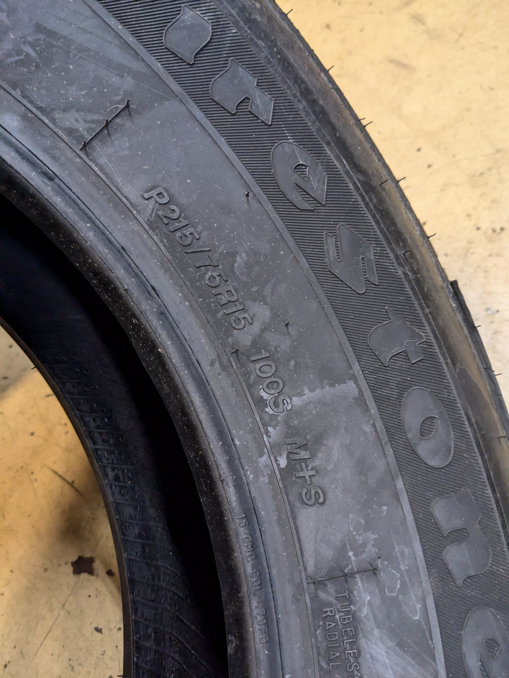 FIRESTONE WINTERFORCE 2 UV P 215 75 15 100S SL SNOW WINTER TIRE 148368